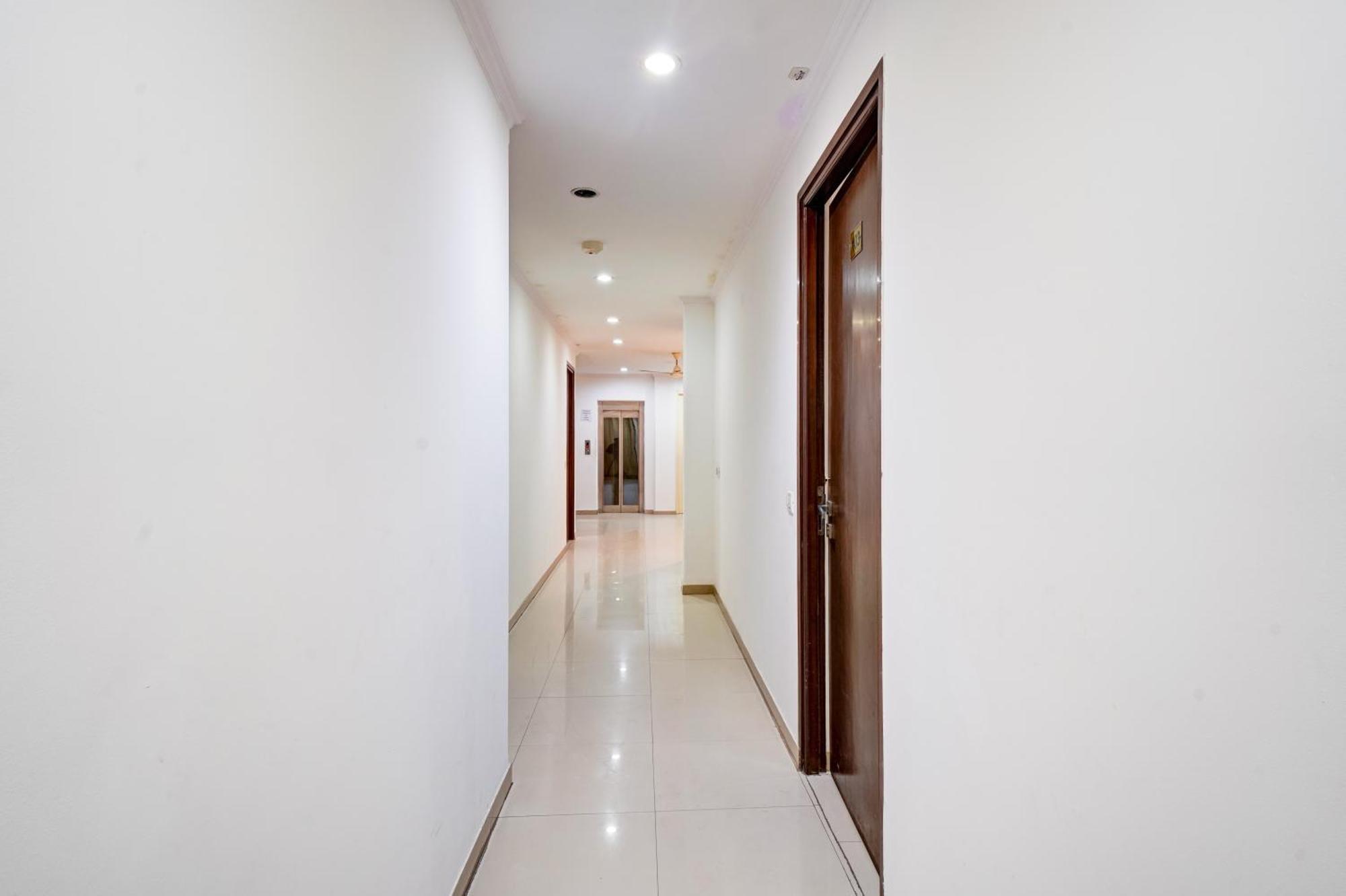 Chanakya Hotel
