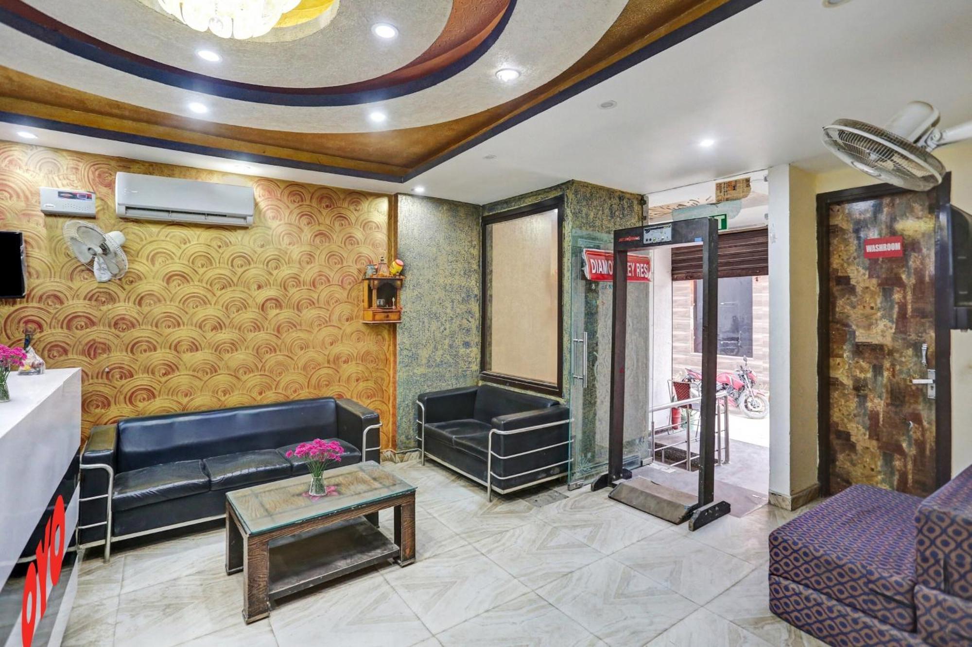Hotel O Blue Orchid New Delhi