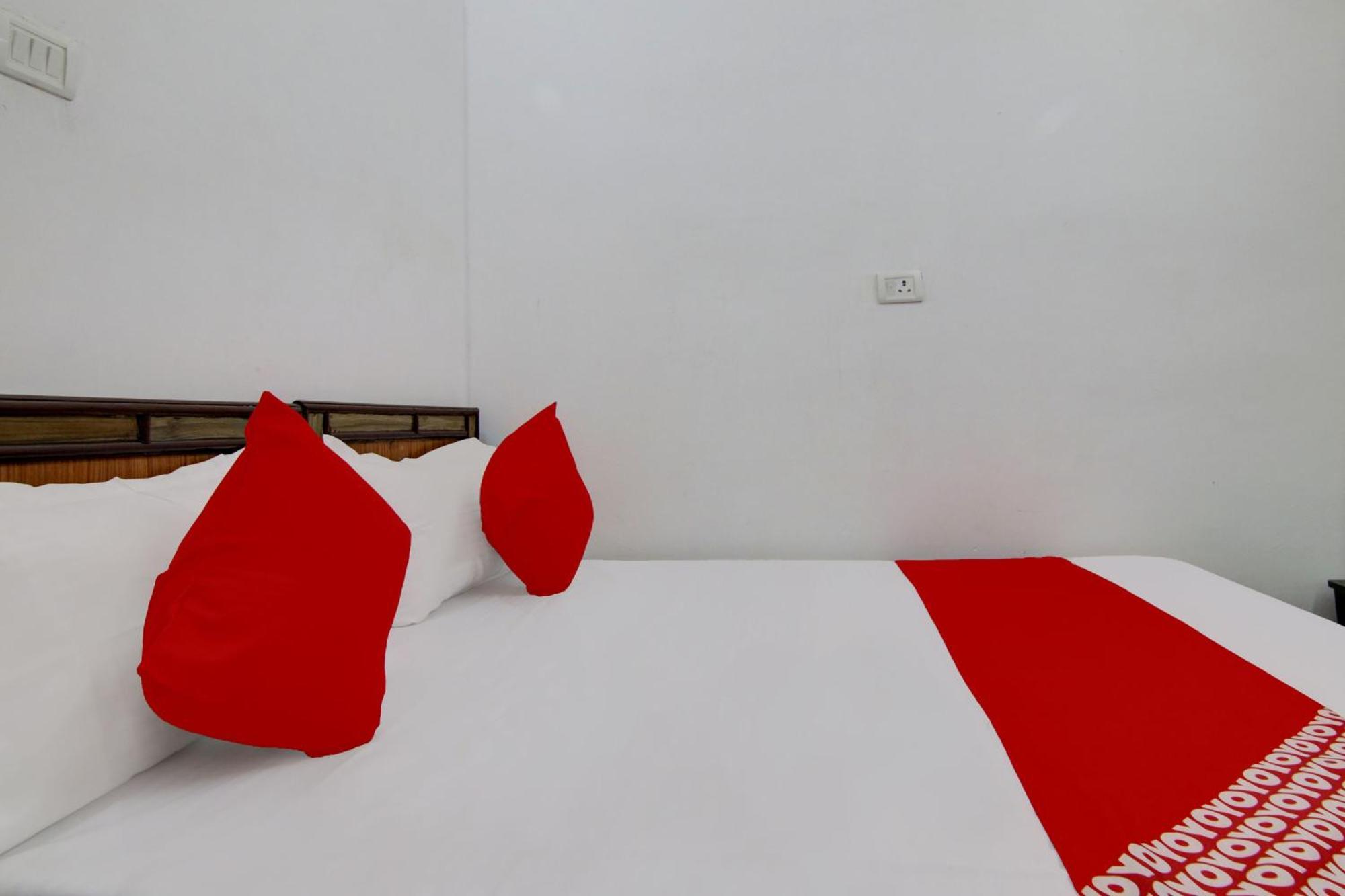 Hotel O R S New Delhi