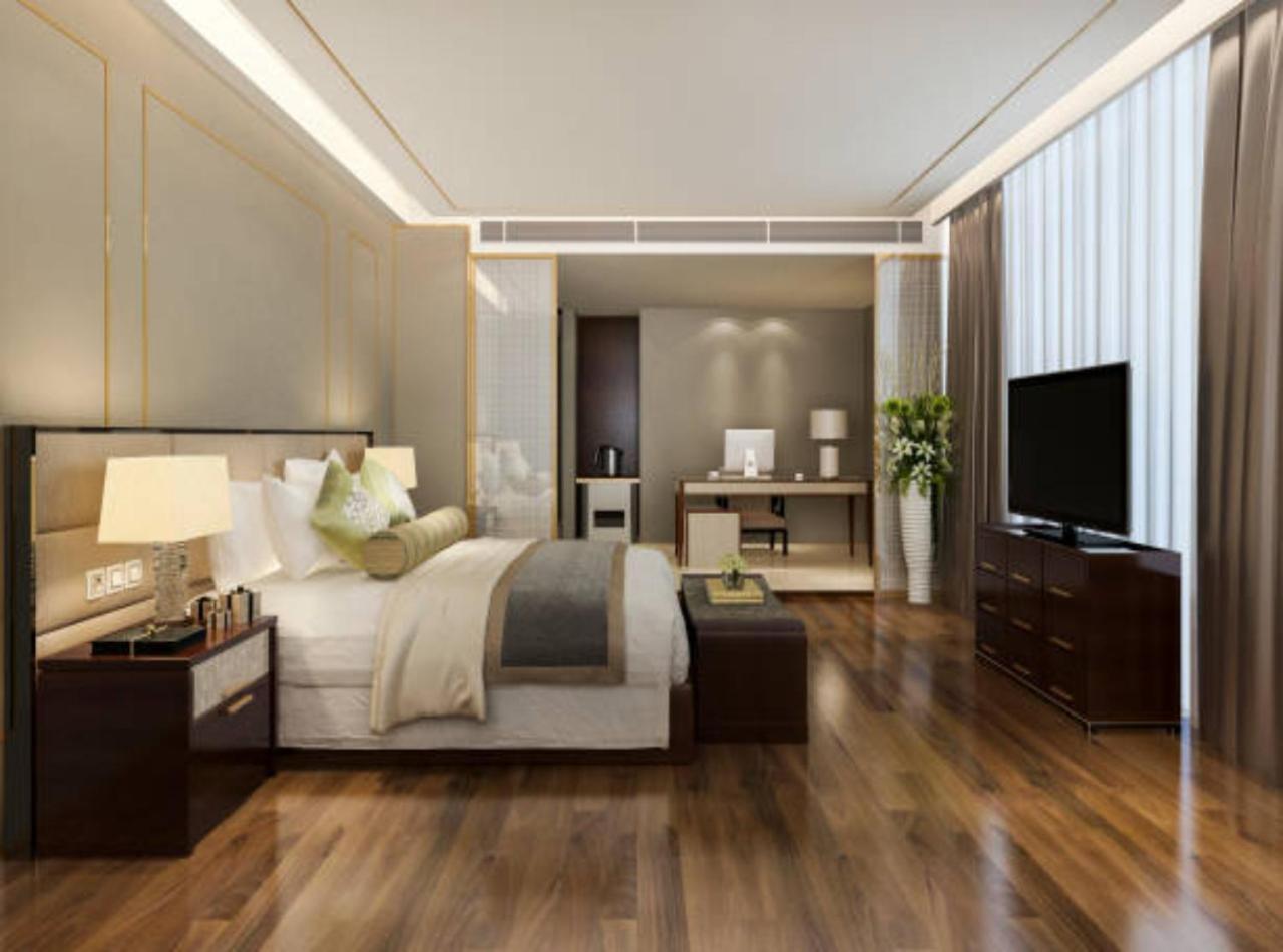 Rosewood Near Delhi Airport Hotel