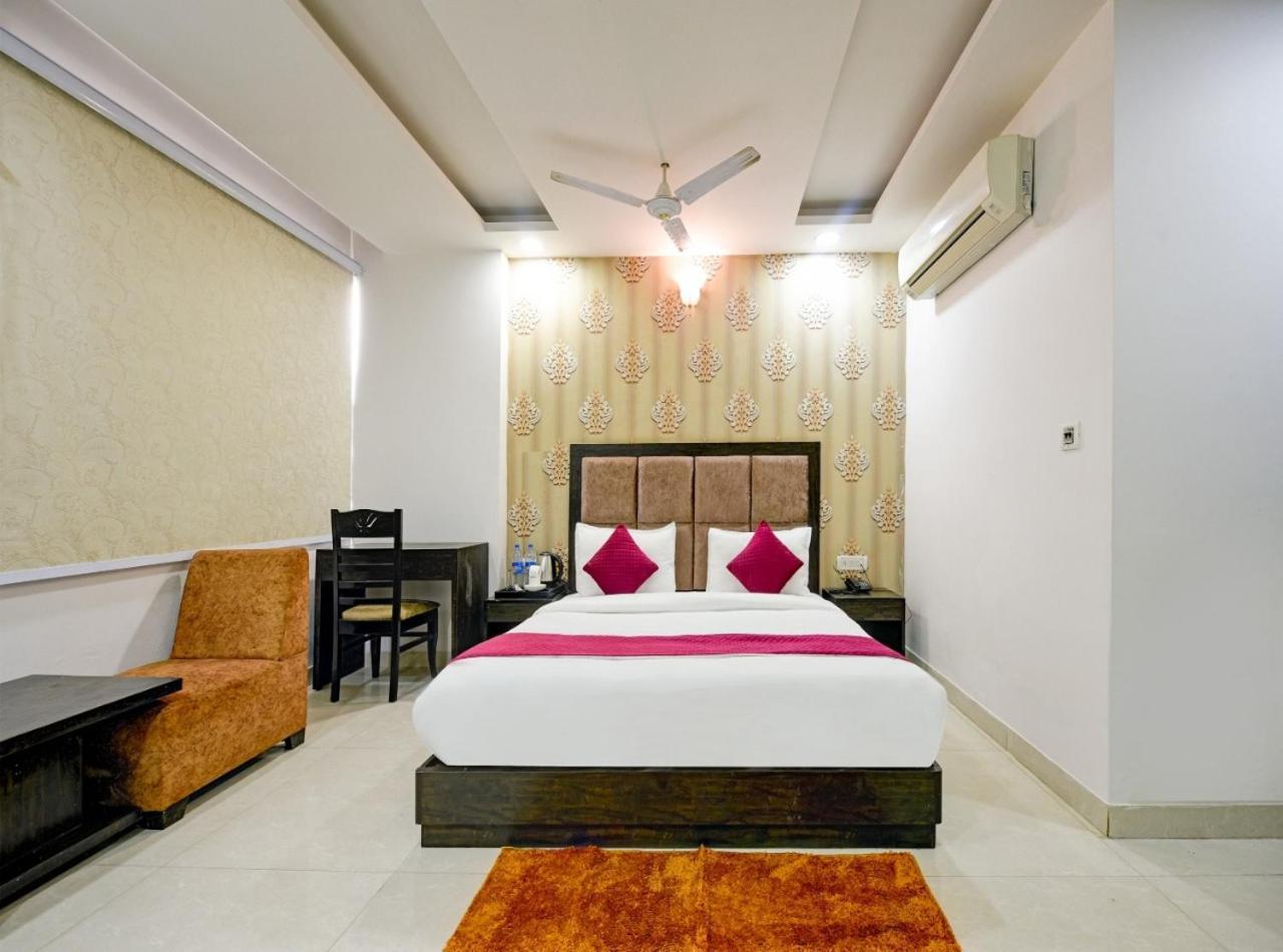 Hotel Rosewood Near Delhi Airport