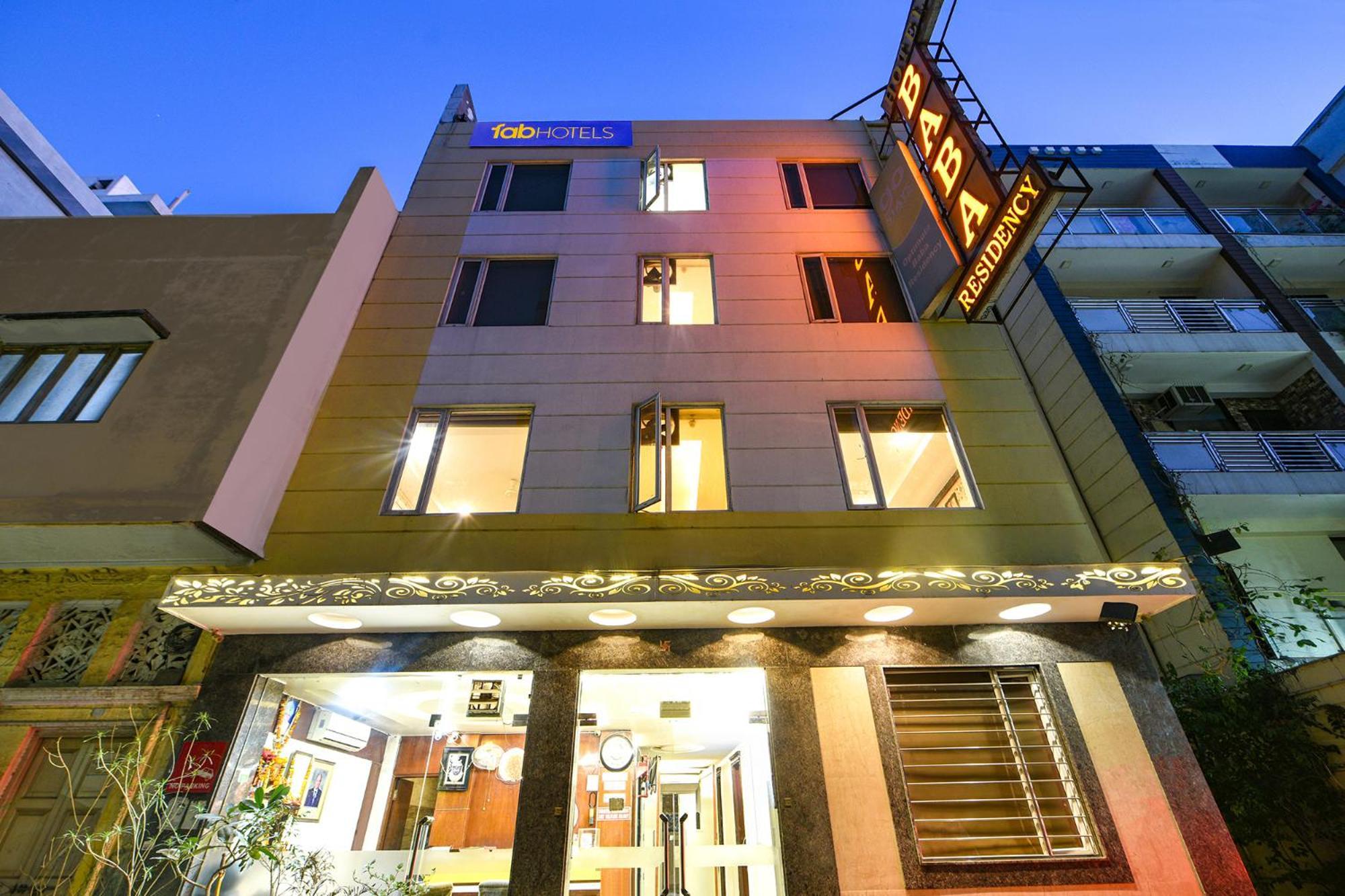 Hotel Fabhotel Baba Residency Near Railway Station 3*