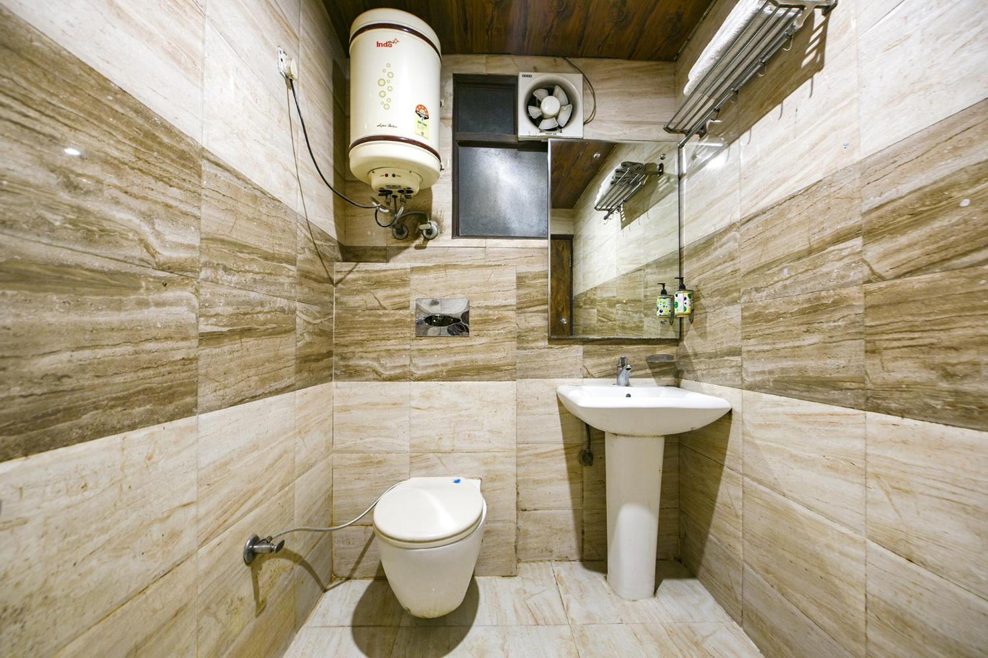 Fabhotel Baba Residency Near Railway Station Hotel