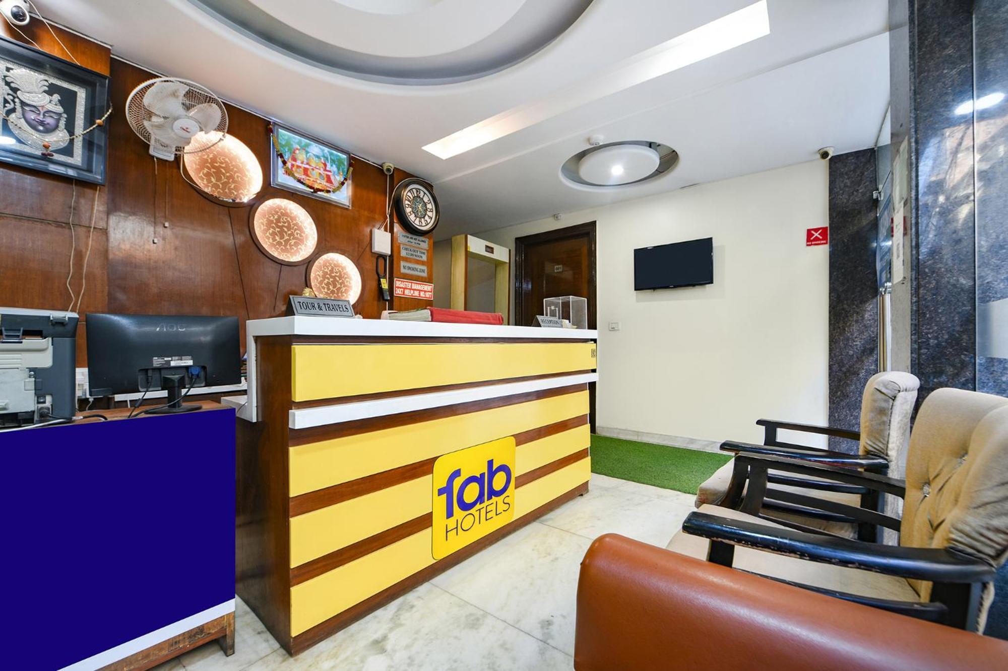 Hotel Fabhotel Baba Residency Near Railway Station 3*
