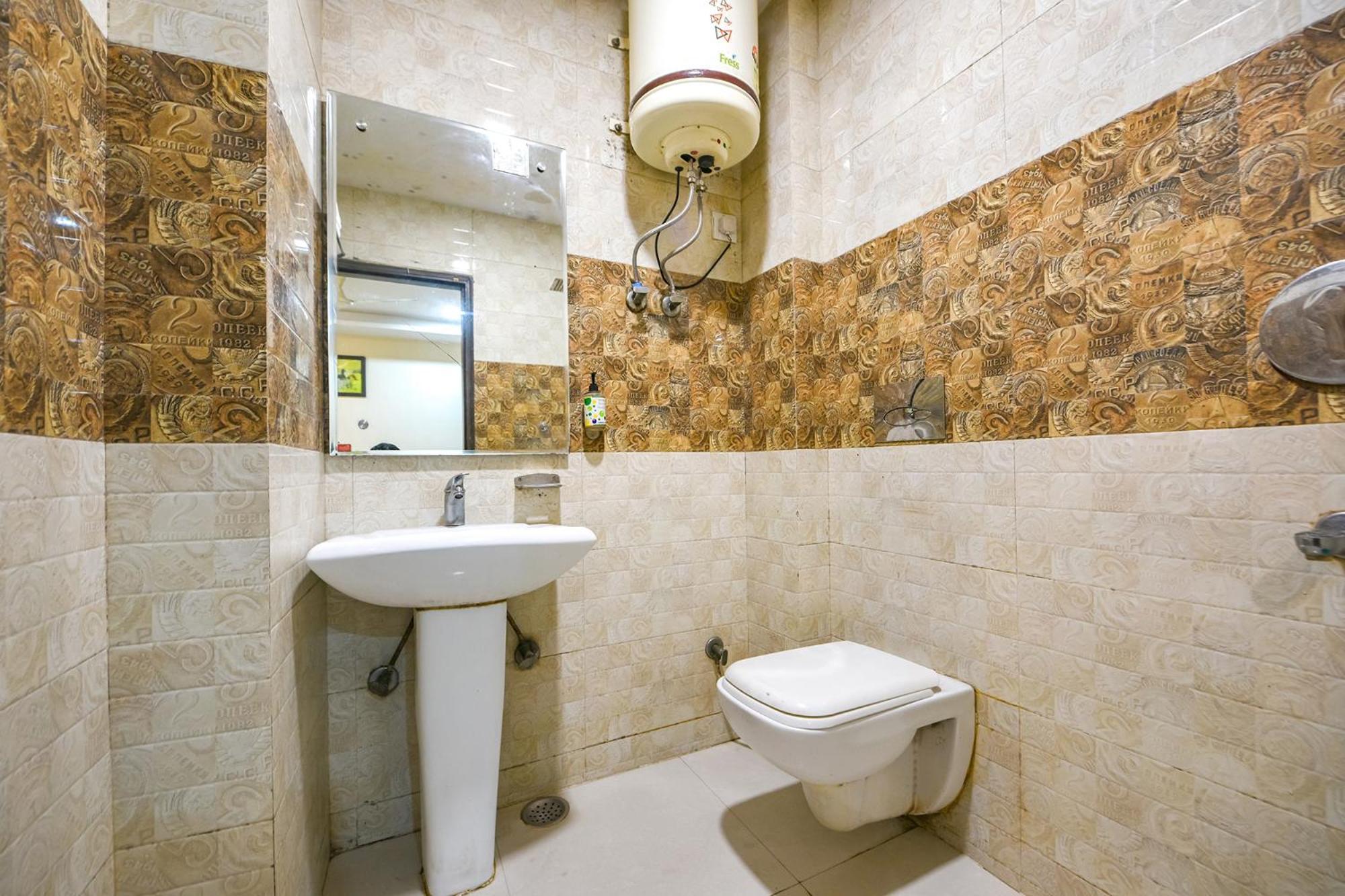 Fabhotel Baba Residency Near Railway Station Nova Deli