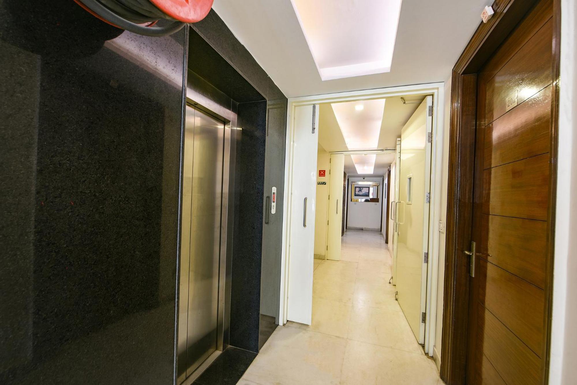 Fabhotel Baba Residency Near Railway Station