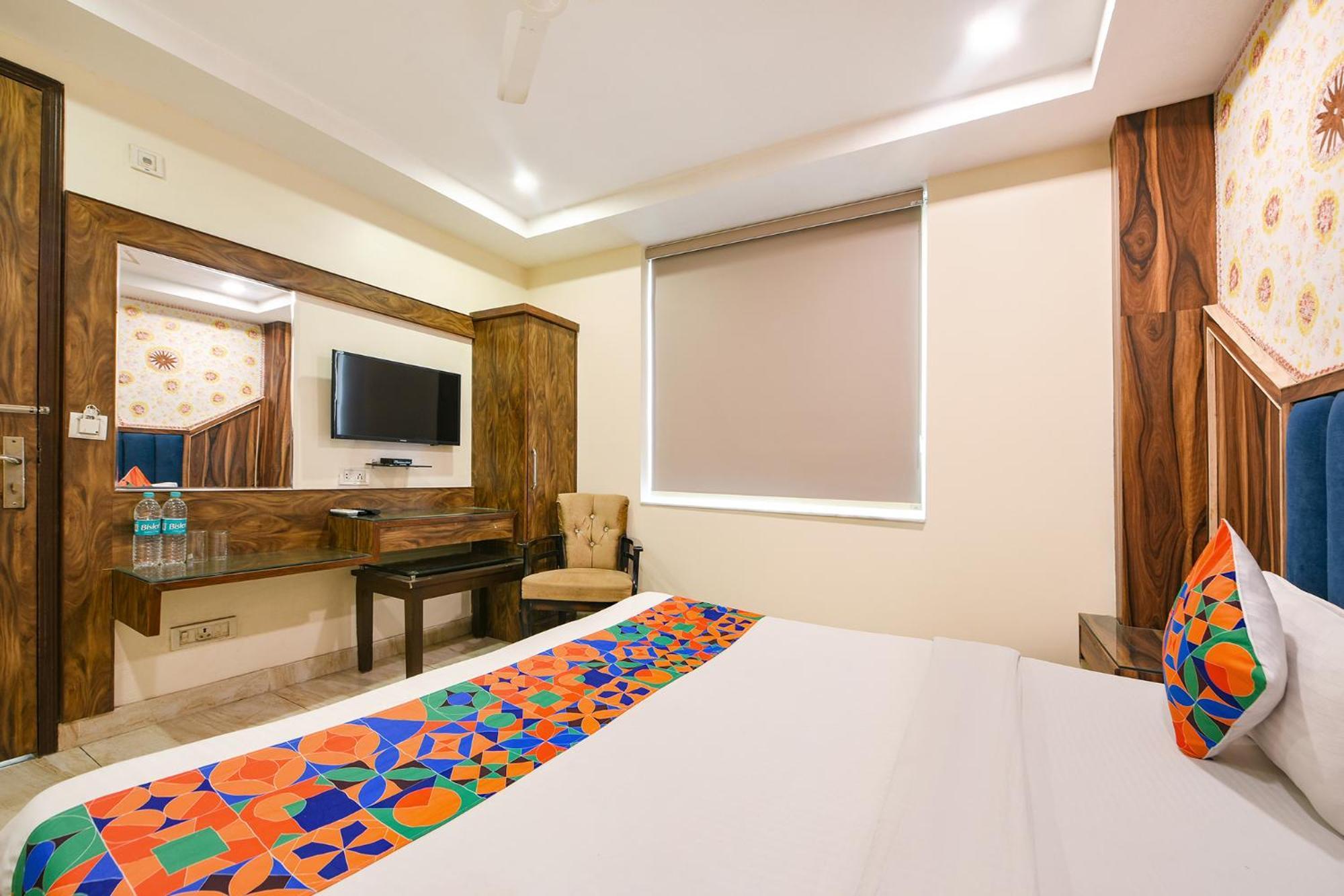 Fabhotel Baba Residency Near Railway Station 3*