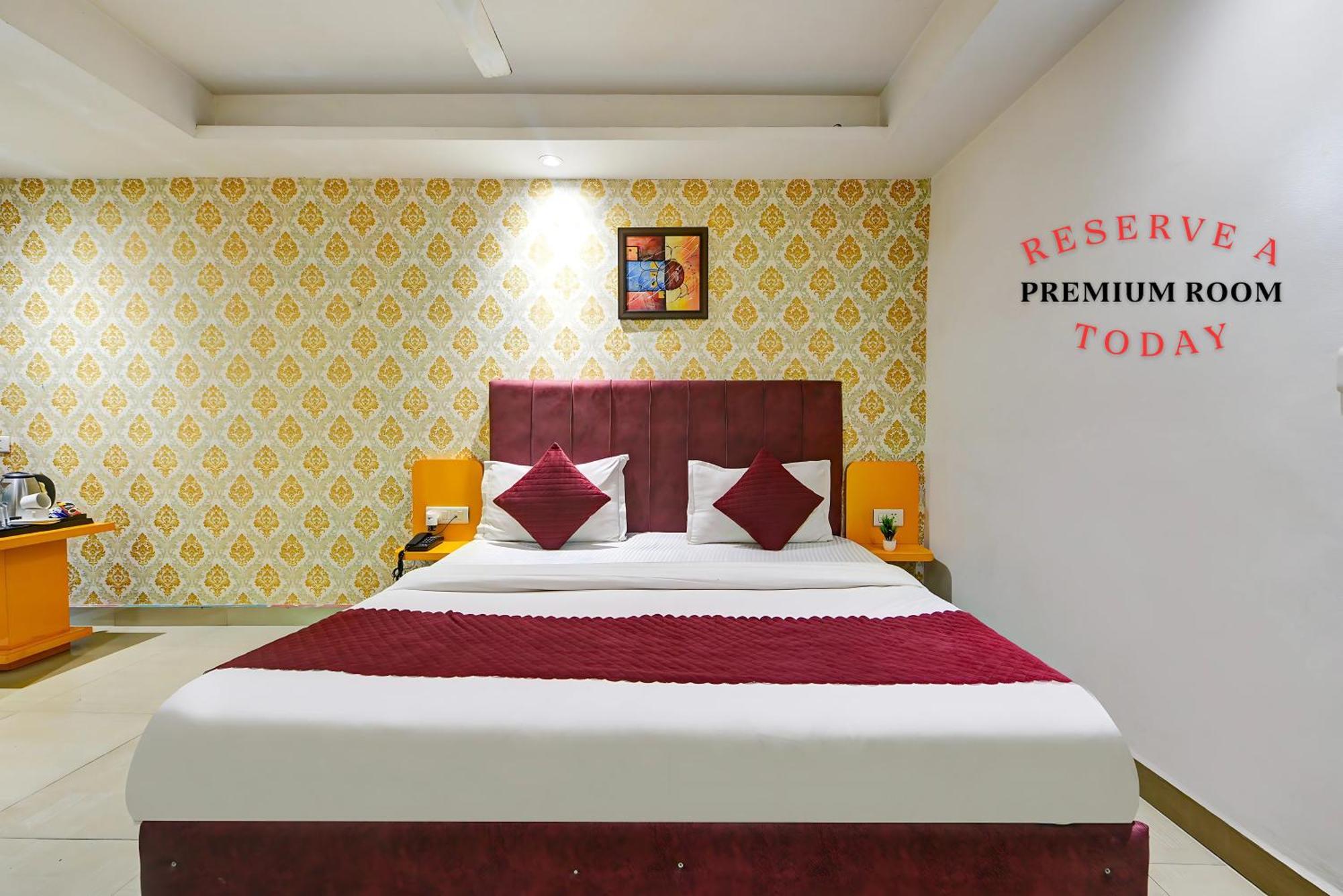 Hotel Platinum With Free Pickup-delhi Airport