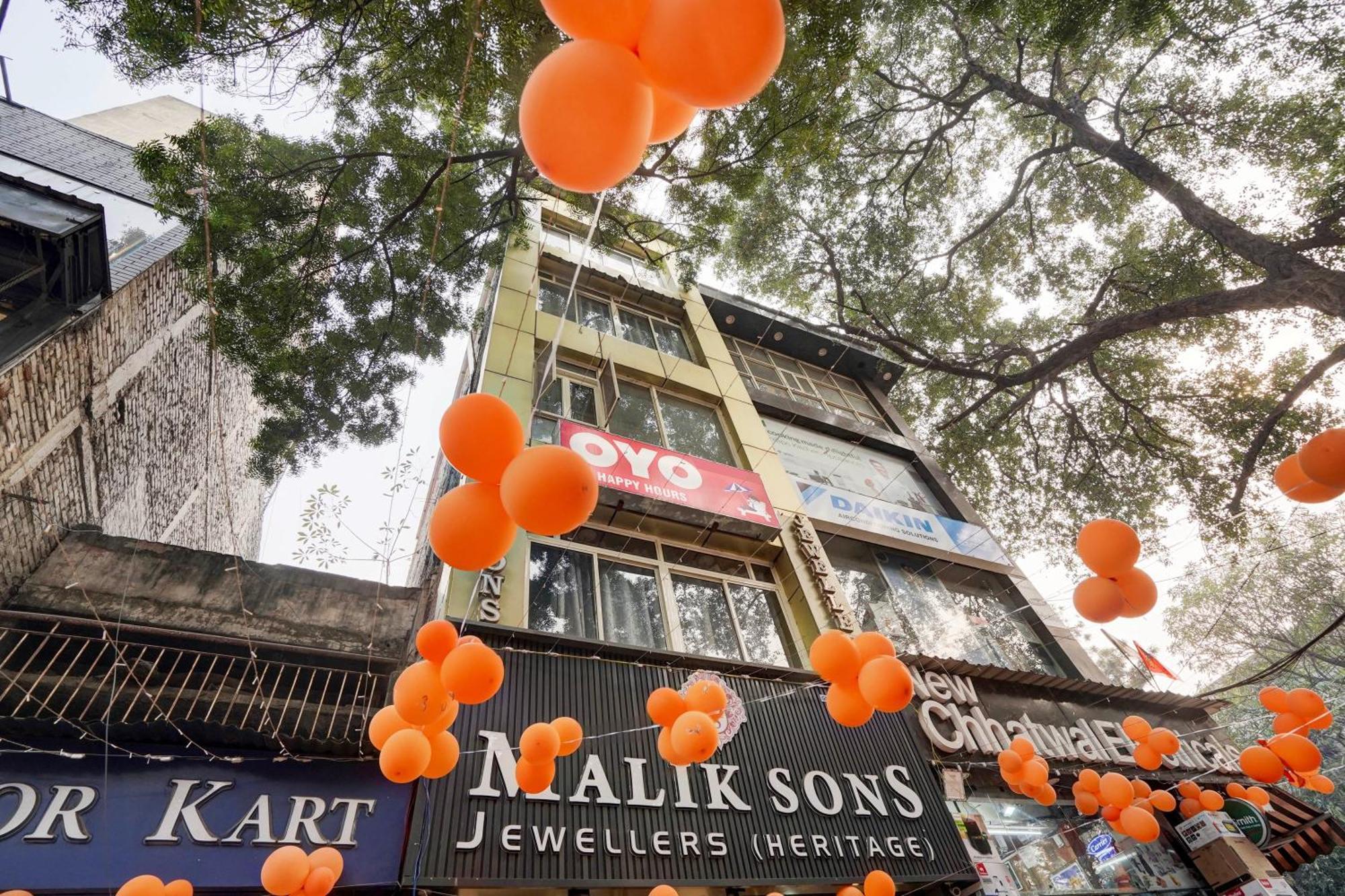 Hotel O Pop A Happy Plaza New Delhi