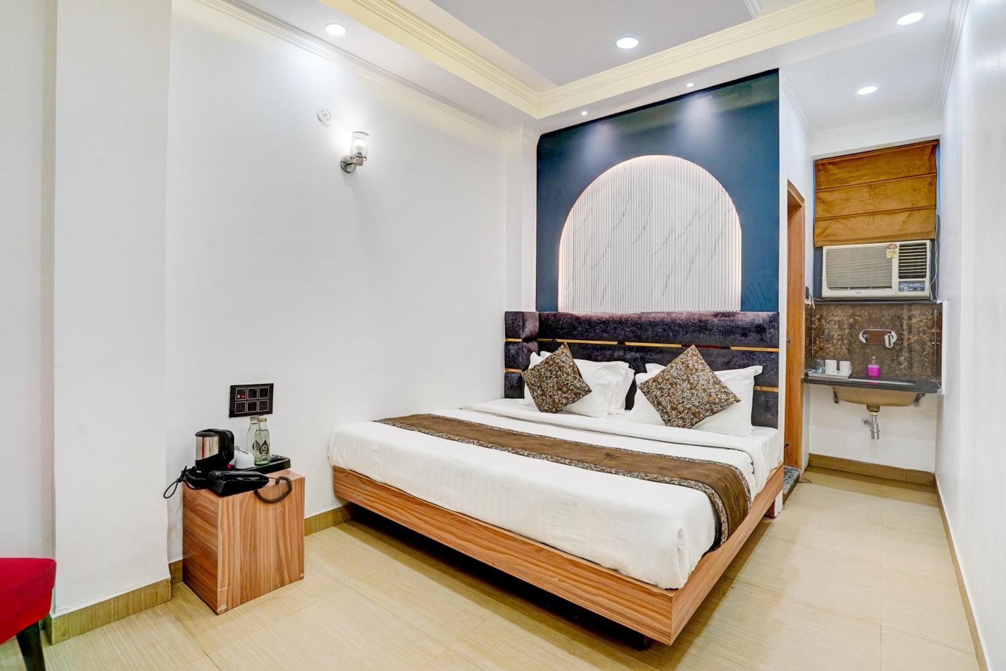 Bala Ji International Pure Veg Hotel New Delhi