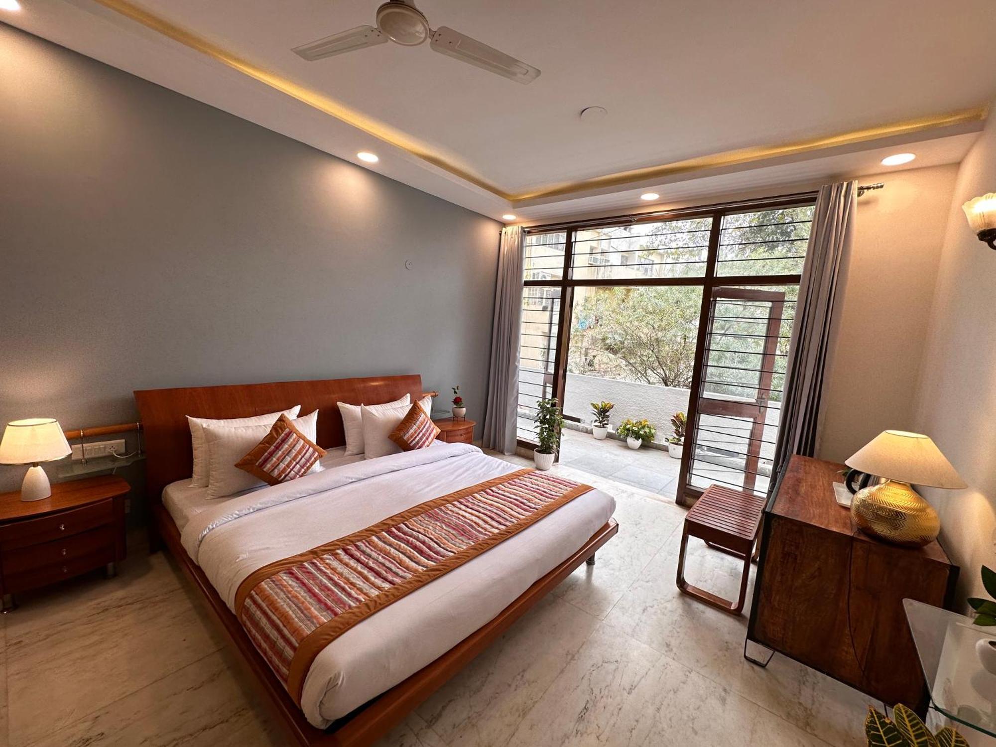 Grove Residency Hauz Khas Couple Friendly New Delhi