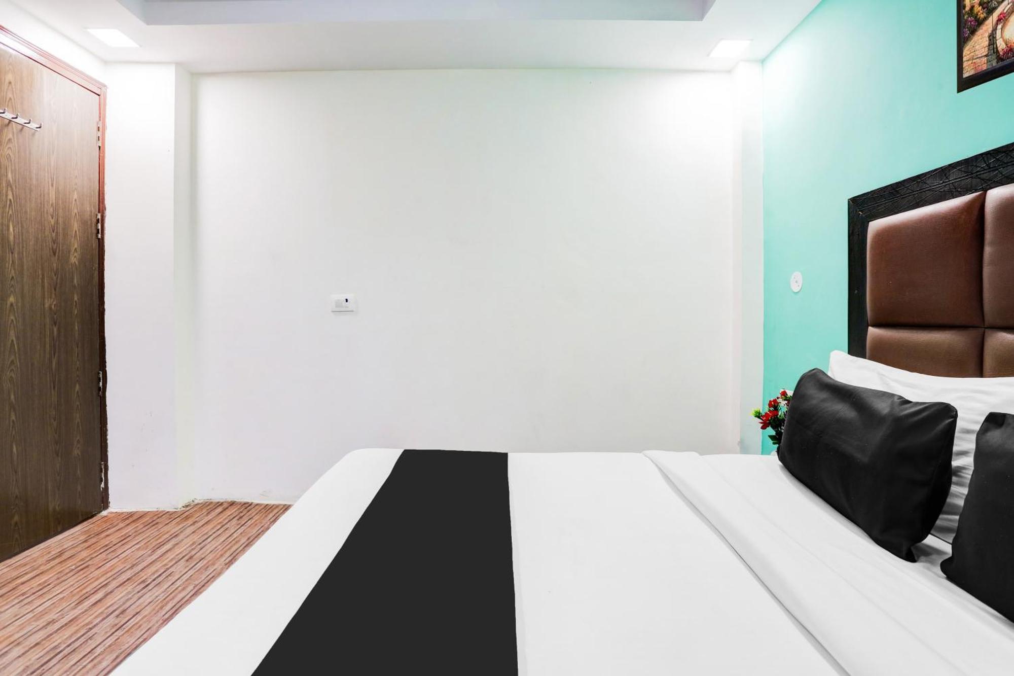 Hotel Super O Rohini Sector 20 Formerly Yellow Saffron Delhi (National Capital Territory of India)