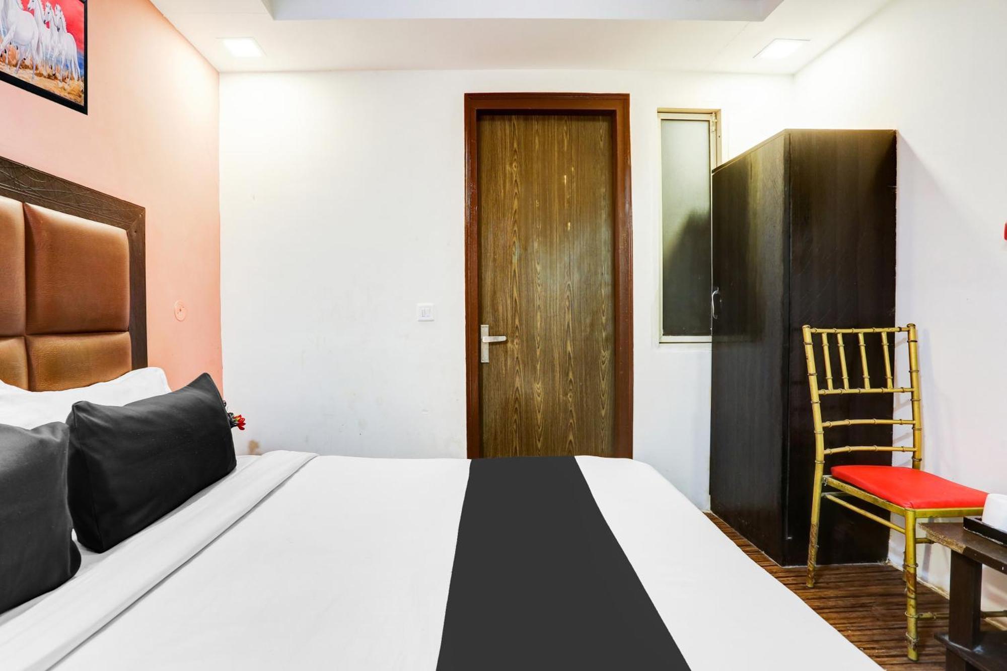 Hotel Super O Rohini Sector 20 Formerly Yellow Saffron Delhi (National Capital Territory of India)