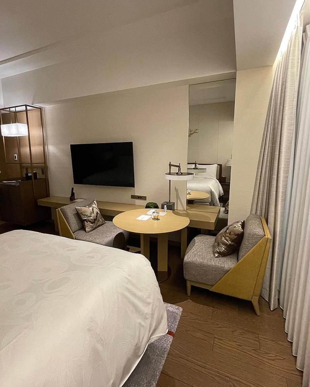 Hotel The Atlantiis Near Igi Airport New Delhi