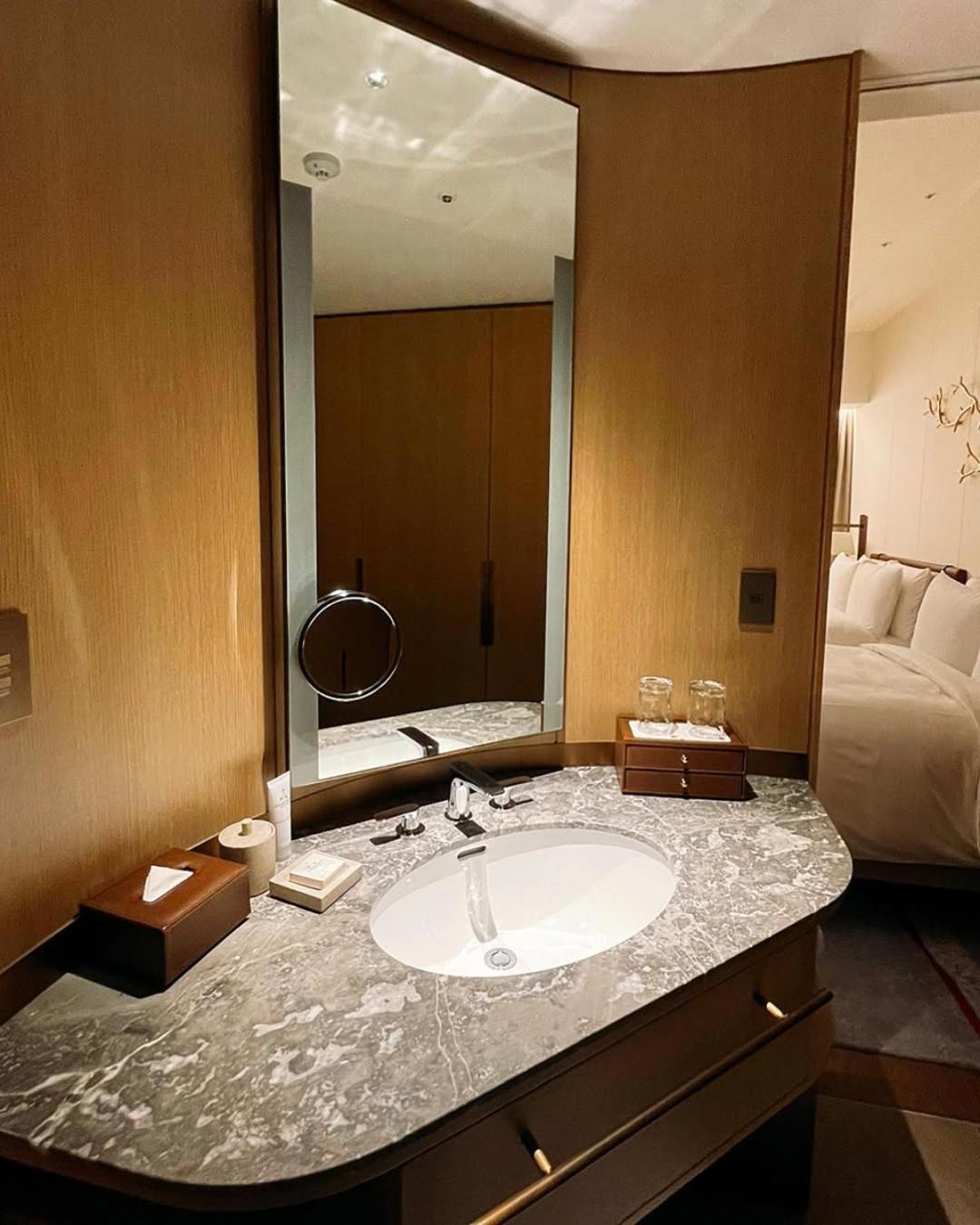 Hotel The Atlantiis Near Igi Airport 4*