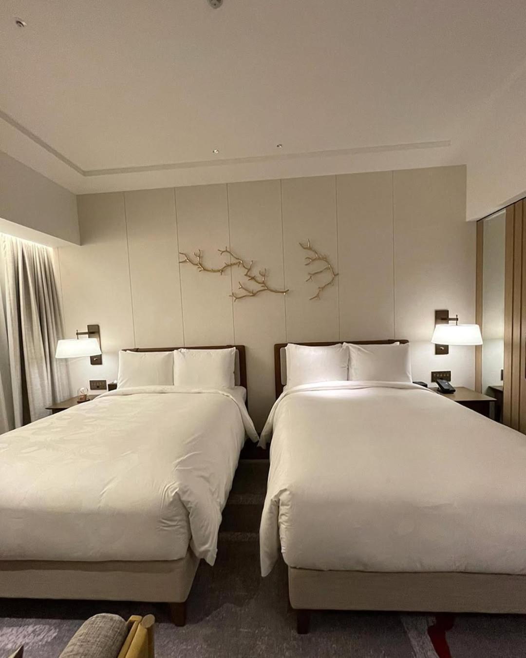 Hotel The Atlantiis Near Igi Airport