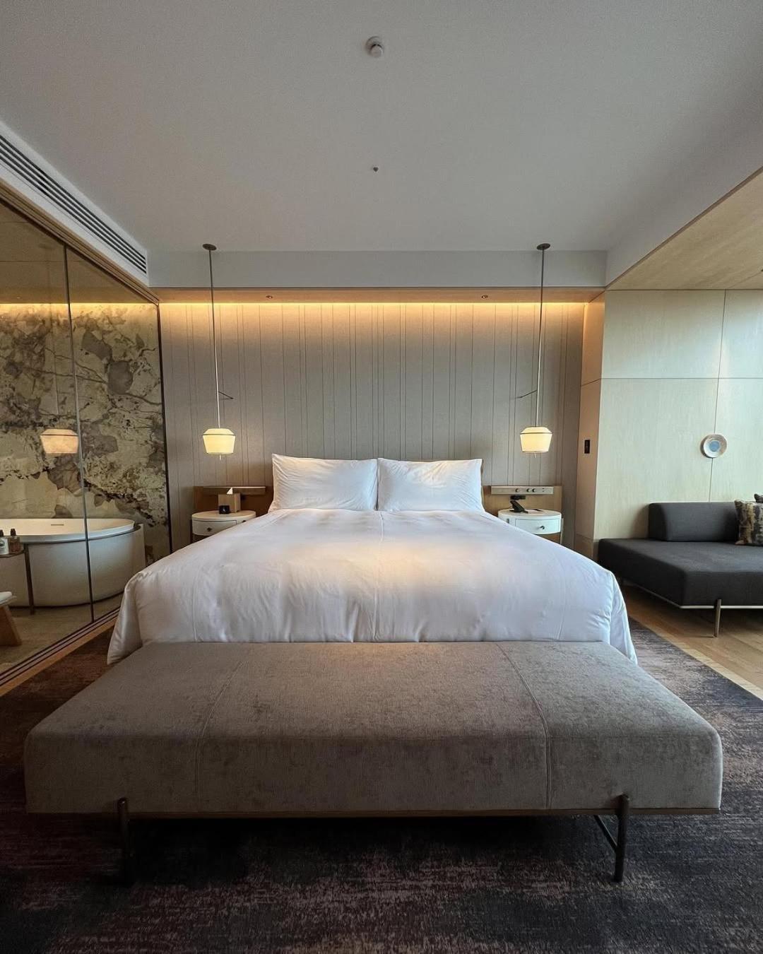 The Aatlantis Near Delhi Airport 4*