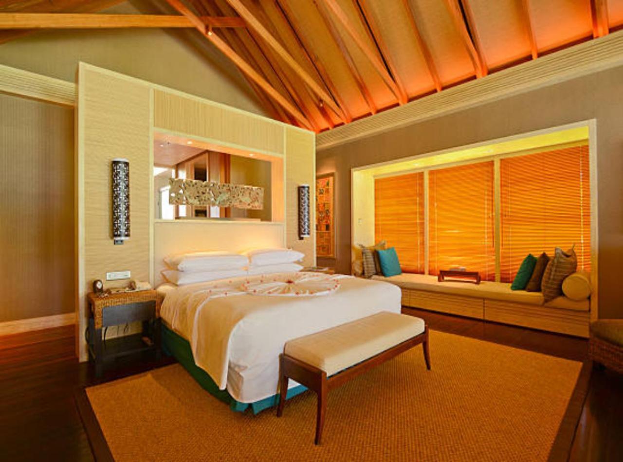 Grand Rosewood Near Delhi Airport Hotel