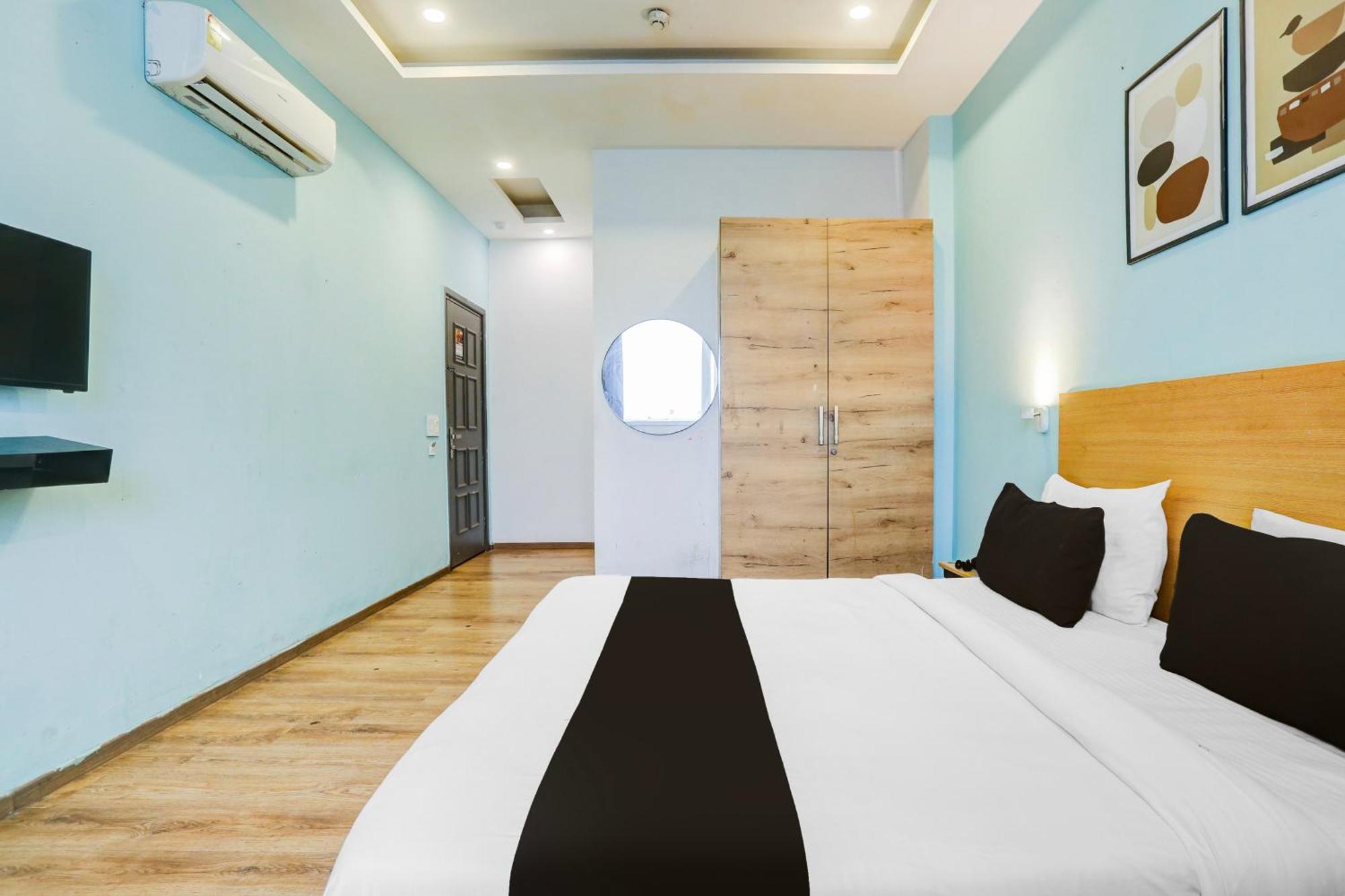 Super Townhouse Rohini Sector 23 Hotel