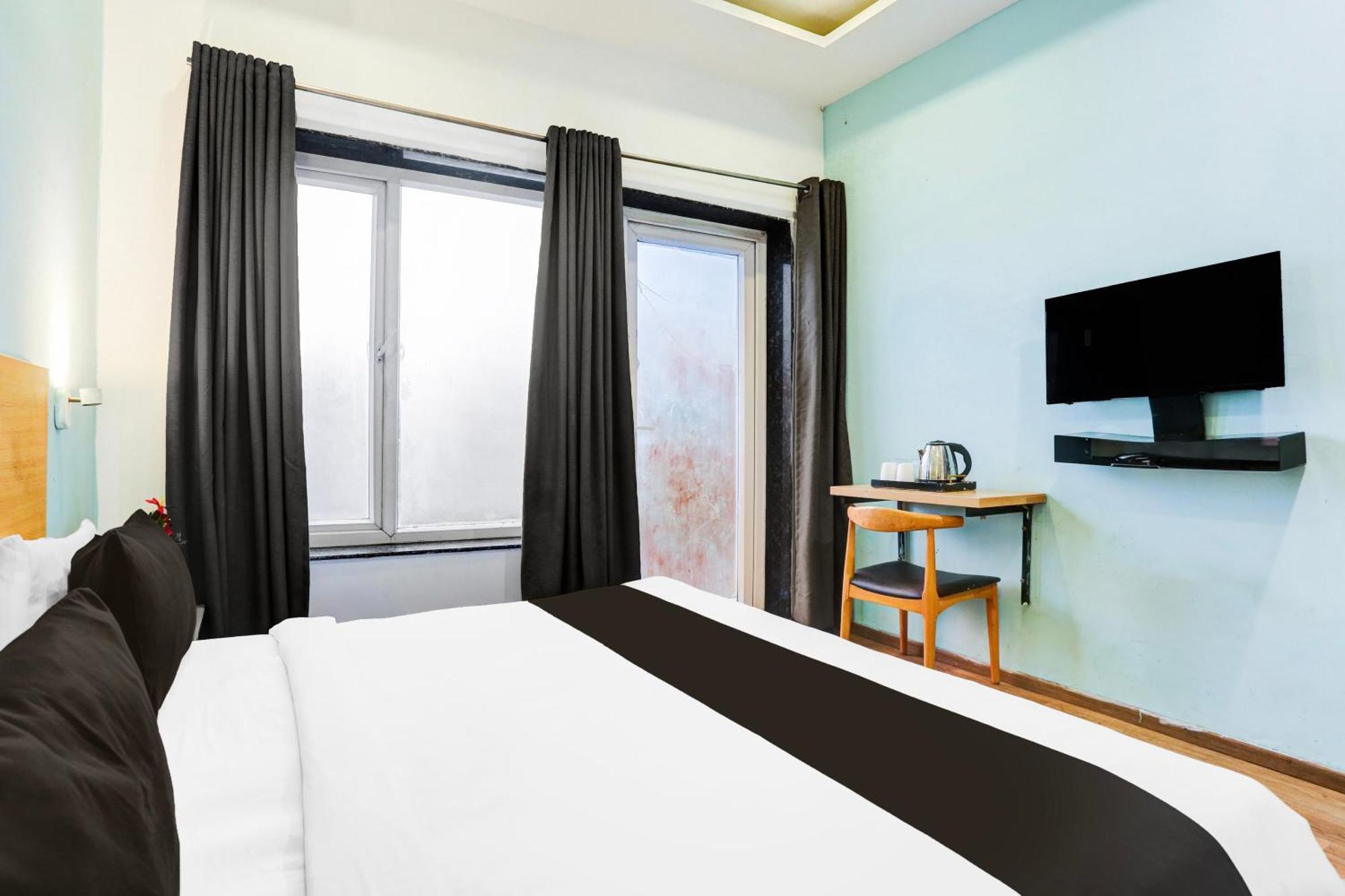 Super Townhouse Rohini Sector 23 4* Delhi (National Capital Territory of India)