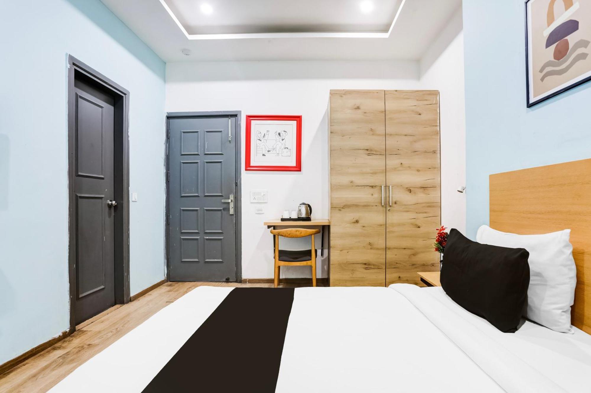 Super Townhouse Rohini Sector 23 Delhi (National Capital Territory of India)