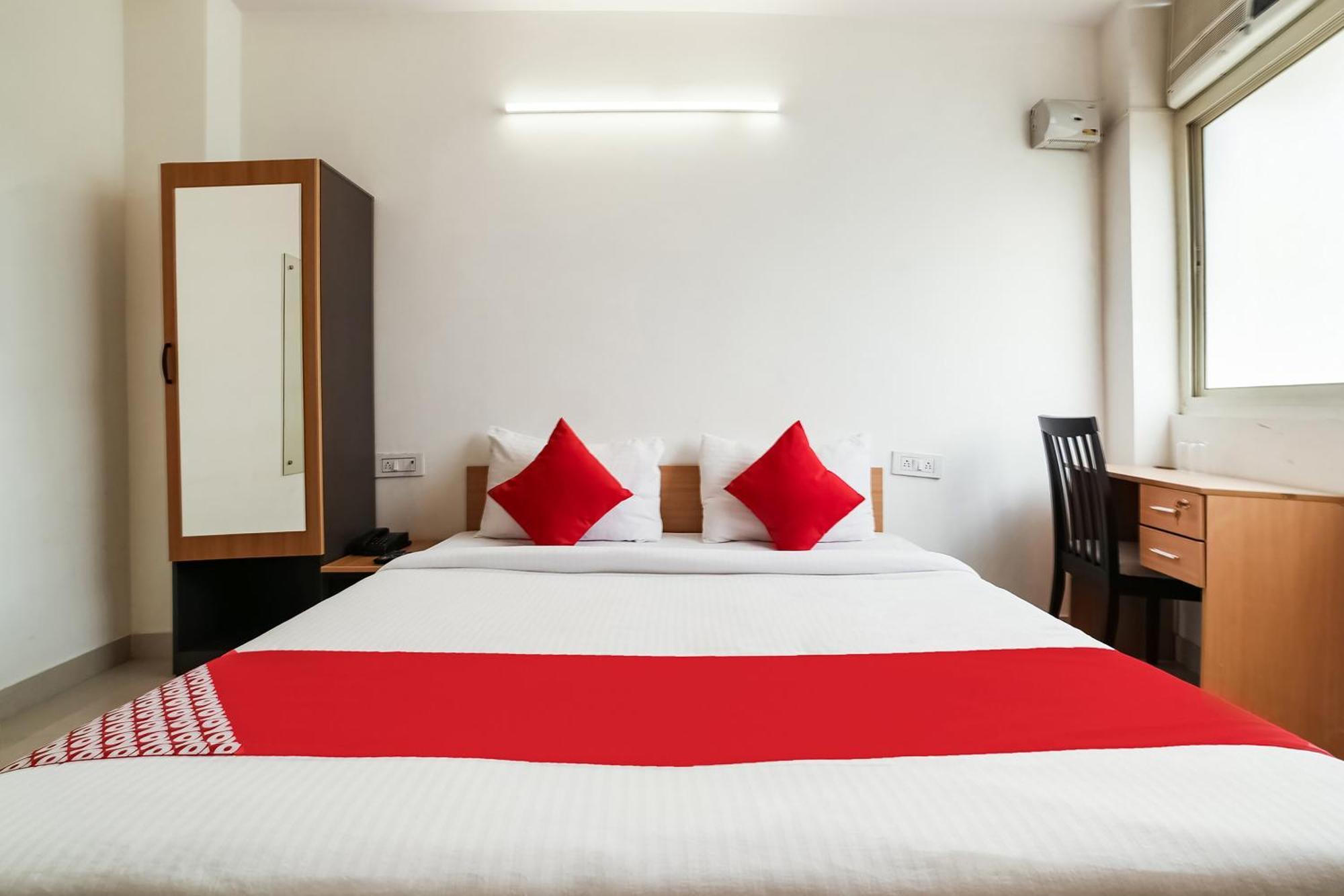 Hotel Live On Del5542 New Delhi
