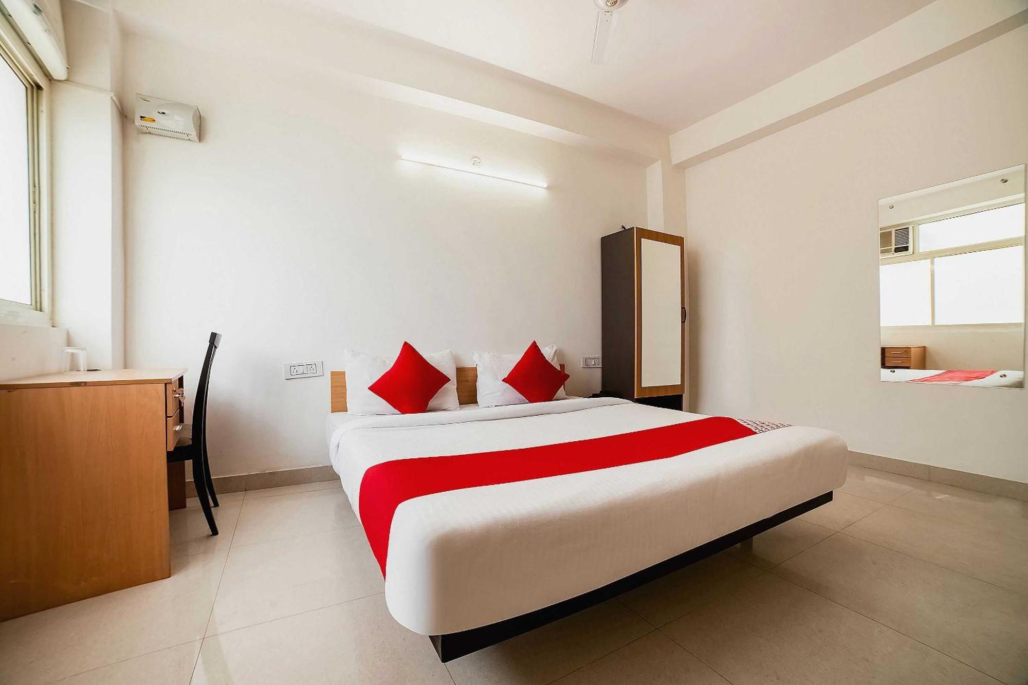 Hotel Live On Del5542 New Delhi