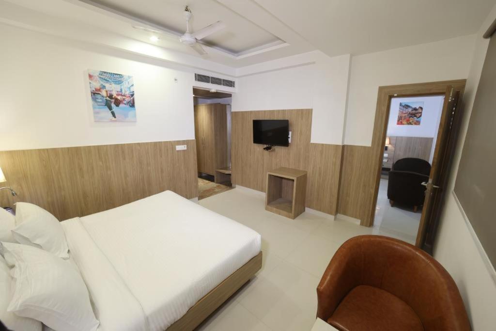 Elevate Hotel New Delhi