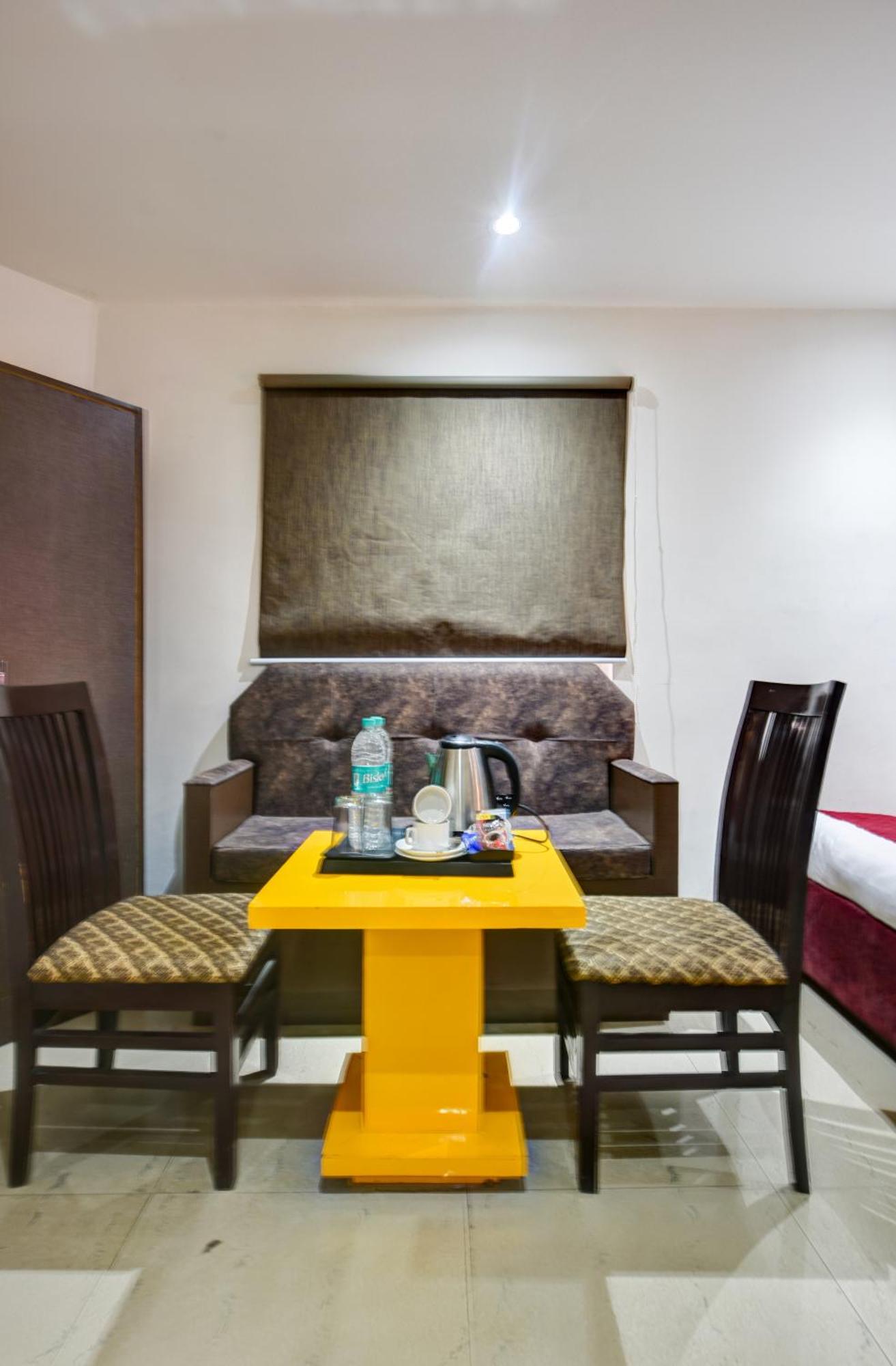 Hotel Kelvish Free Airport Pickup