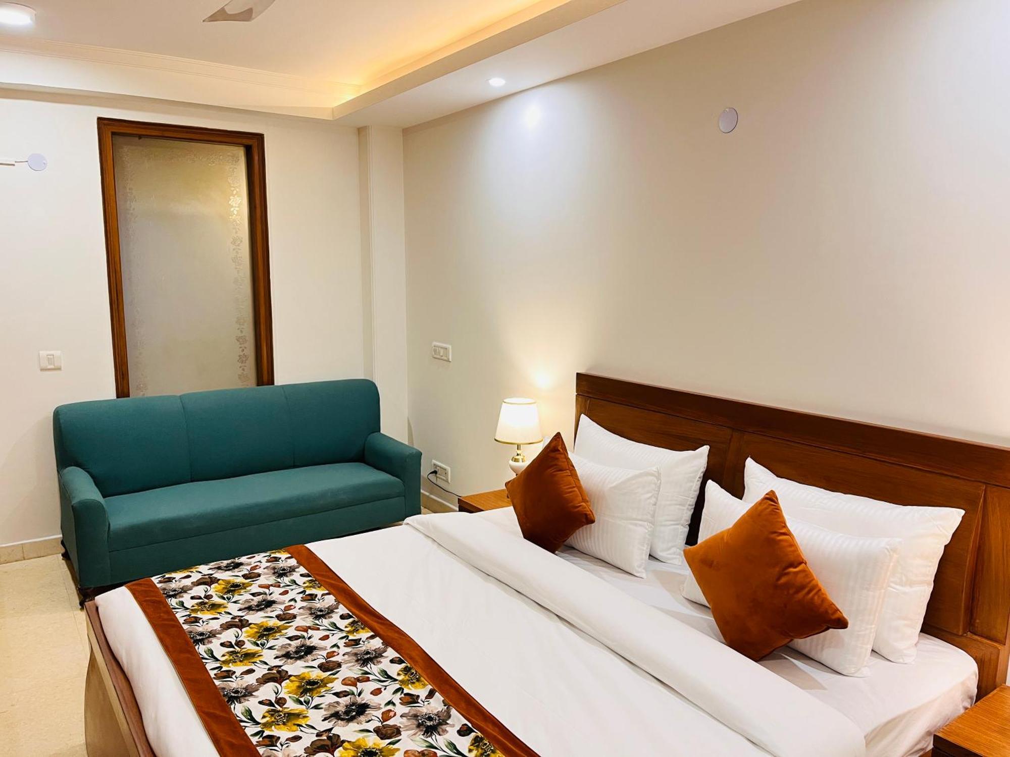 Park Haven Hauz Khas Couple Friendly 3*