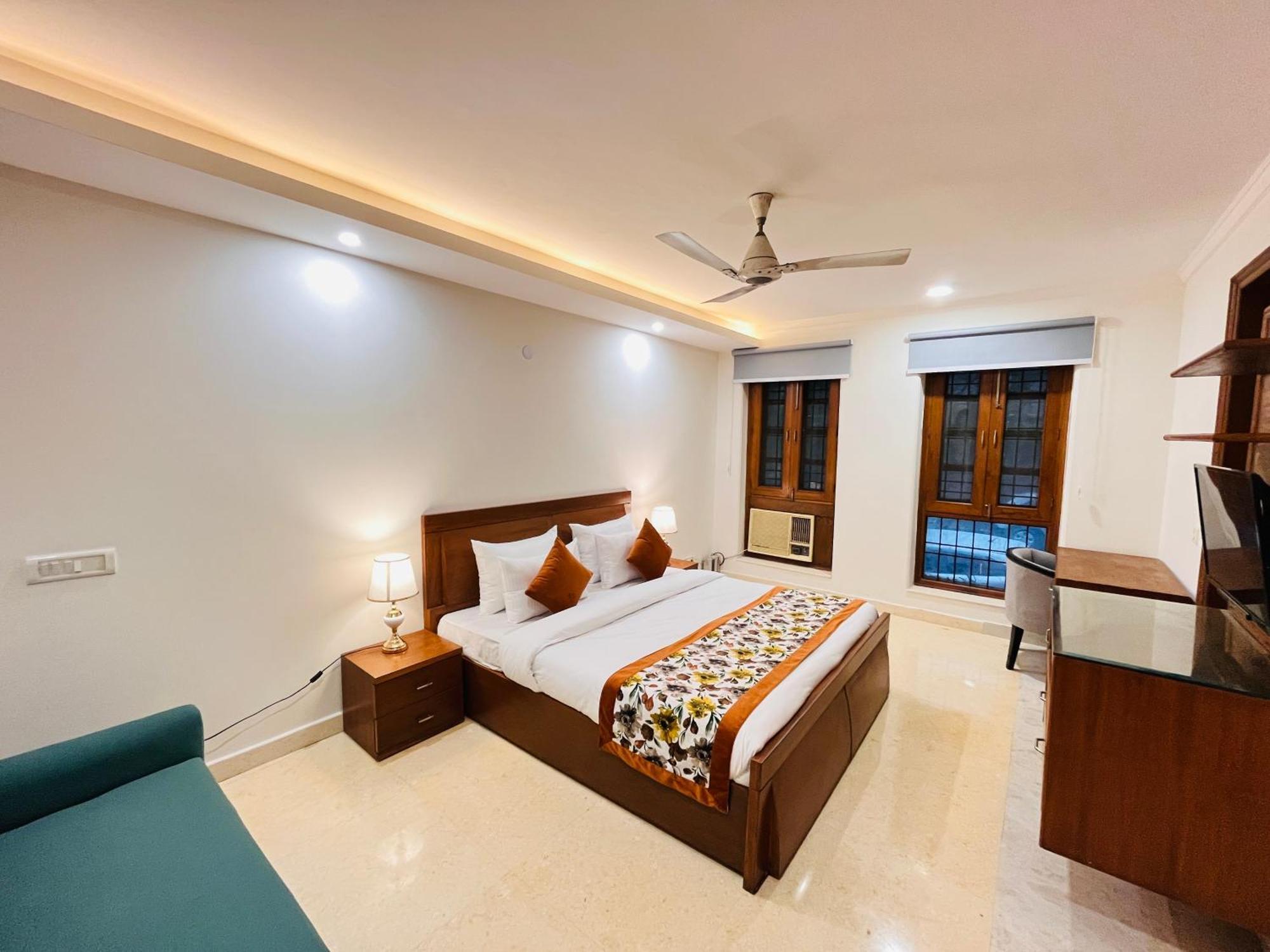 Park Haven Hauz Khas Couple Friendly Hotel 3*