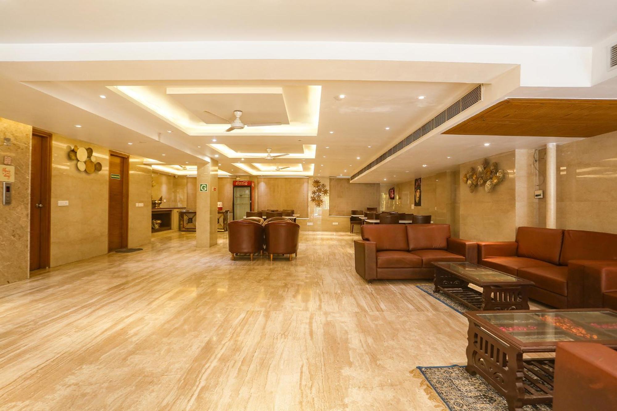 Fabhotel Prime Star 17 - Nr Yashobhoomi Convention Centre 3*