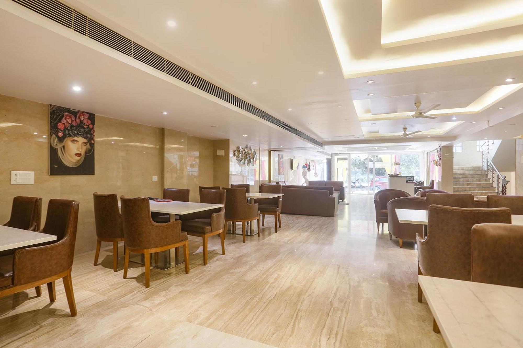 Fabhotel Prime Star 17 - Nr Yashobhoomi Convention Centre Delhi (National Capital Territory of India)