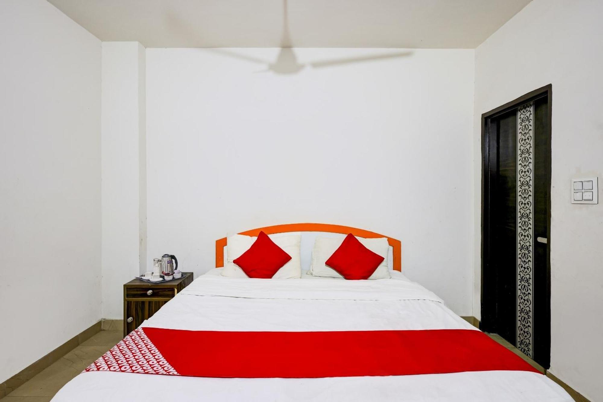 O Relax 4* Delhi (National Capital Territory of India)