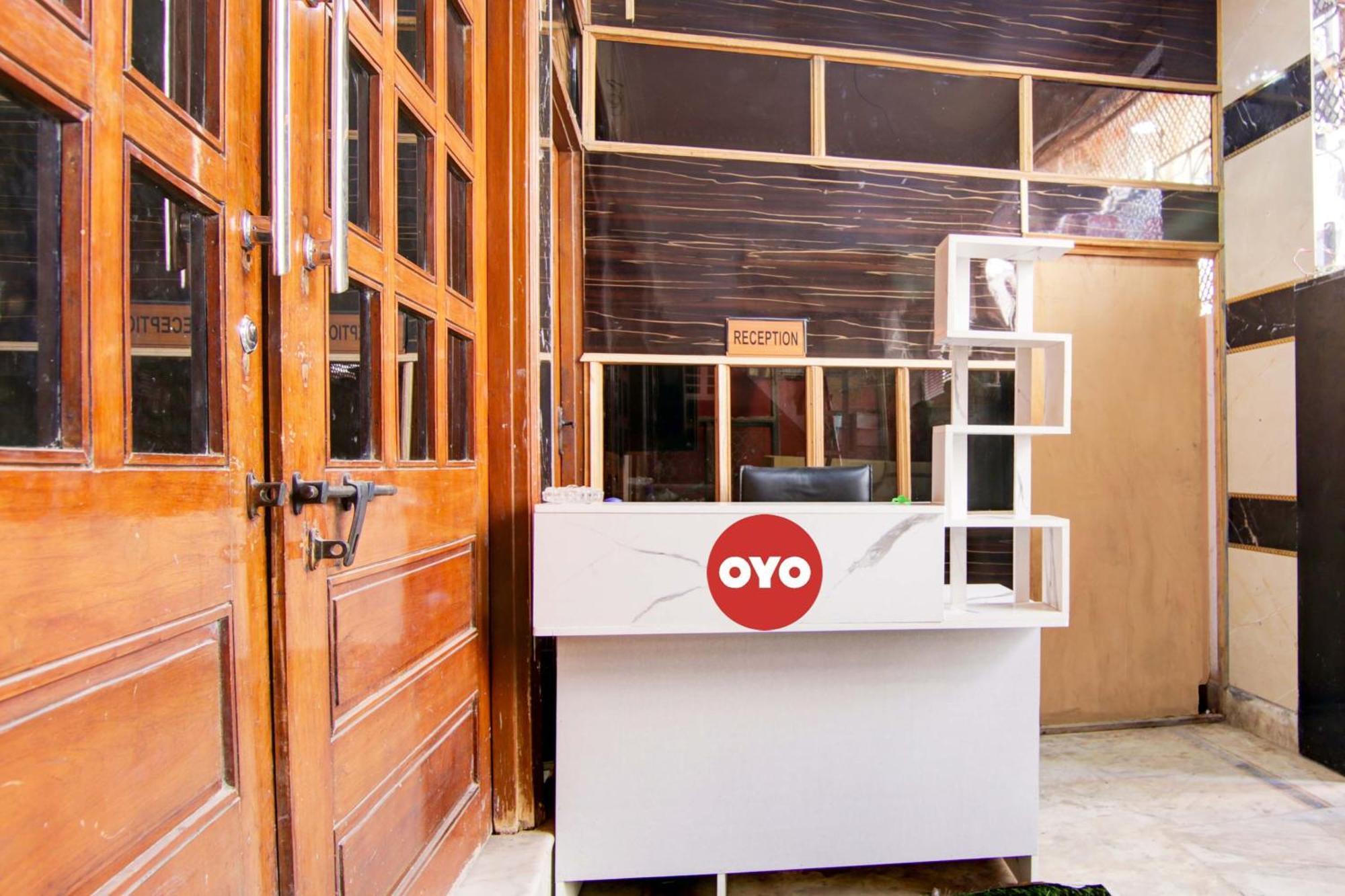 Hotel O Royal