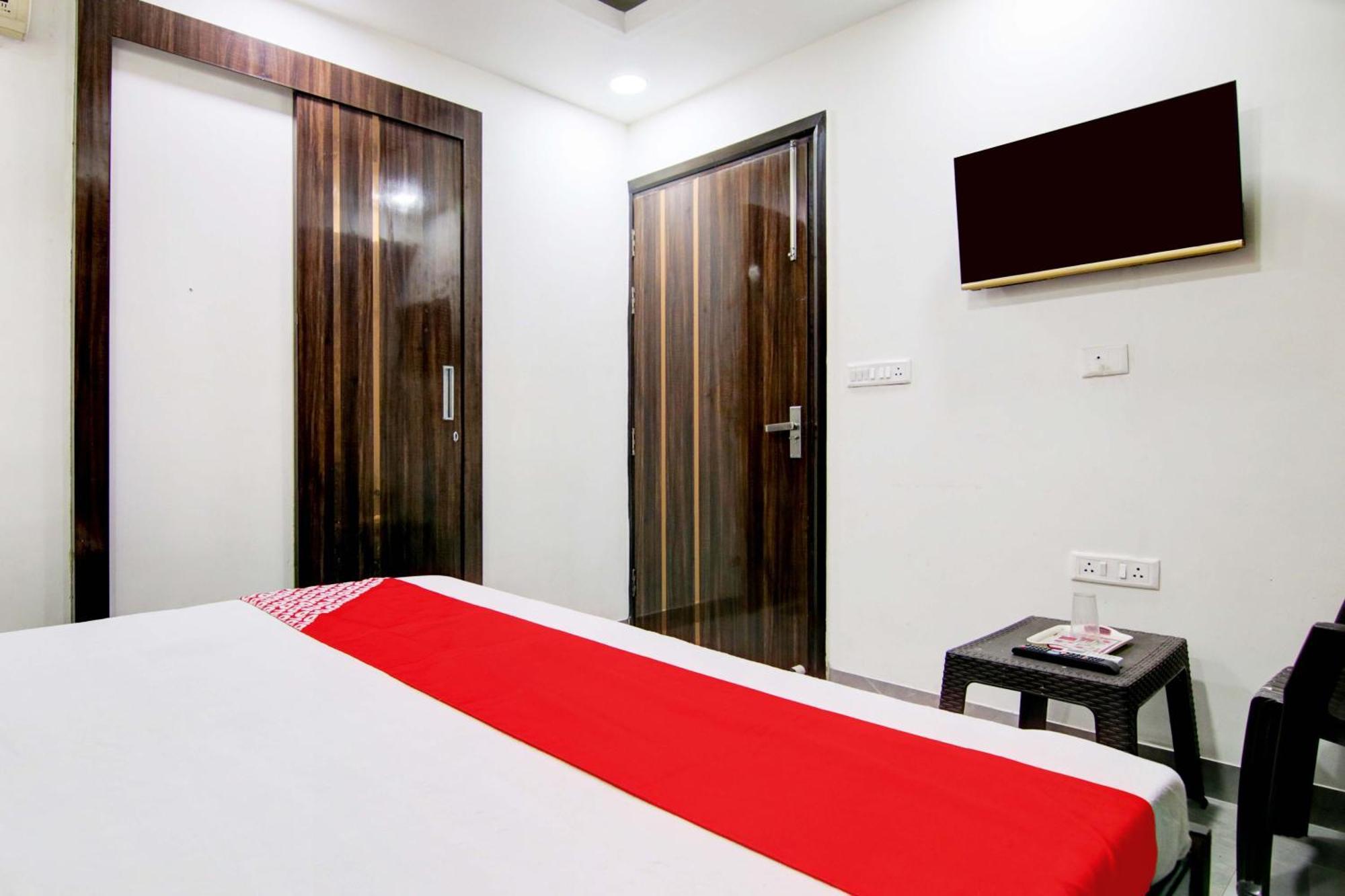 Hotel O Royal 3*