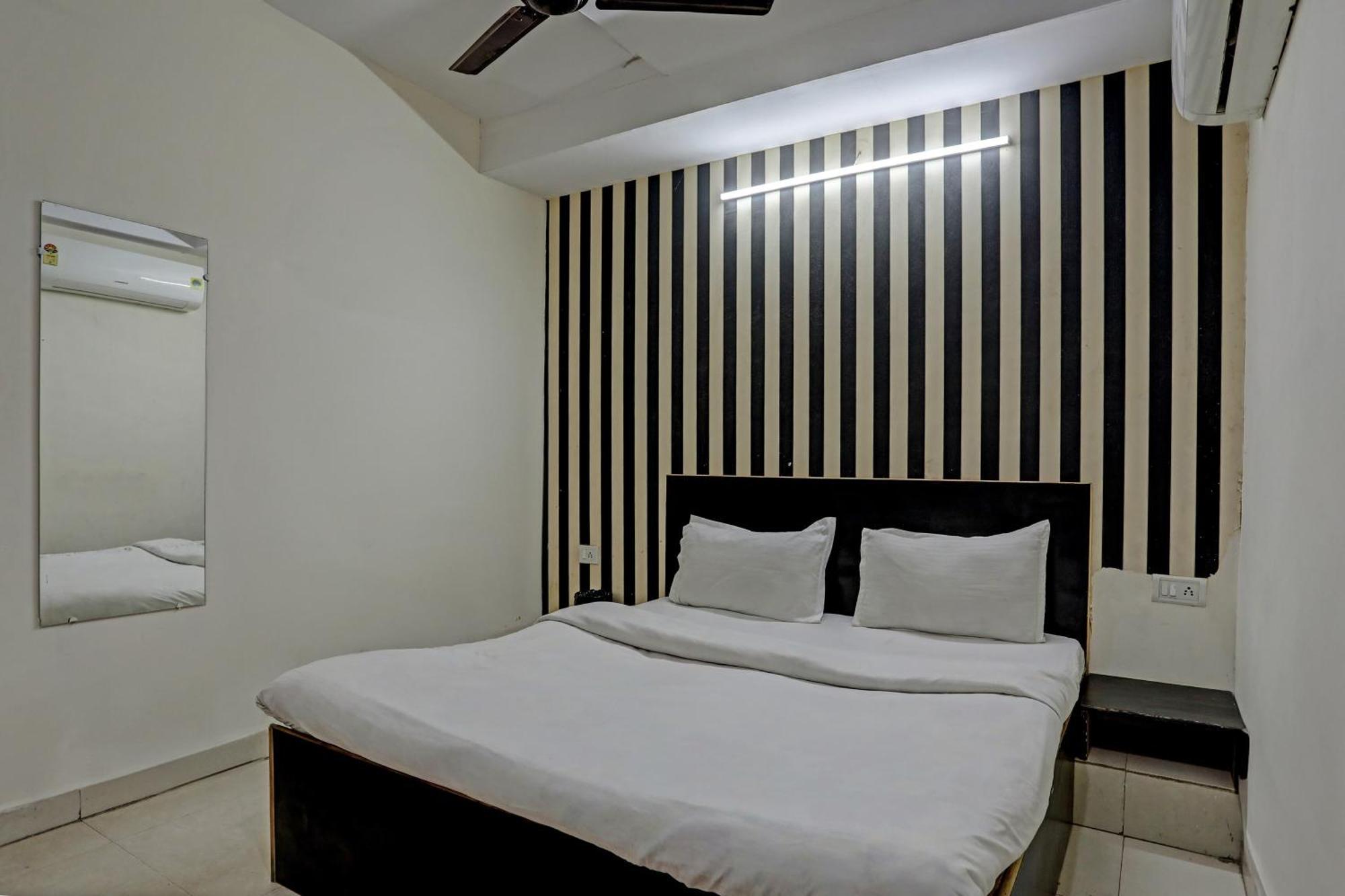 O Kanak Palace Hotel 3*