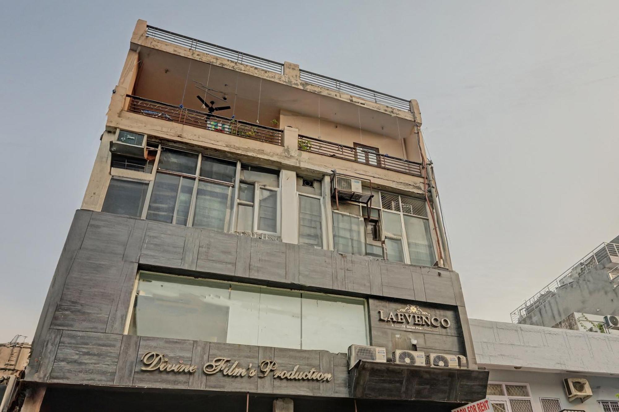 O Kanak Palace Hotel 3*