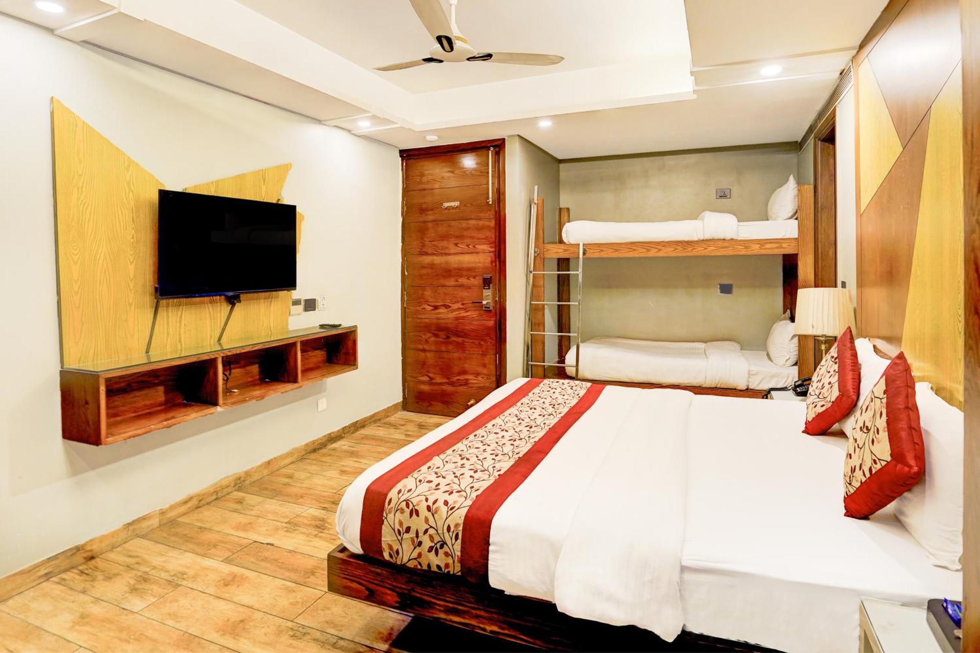 N Maharani Hotel New Delhi
