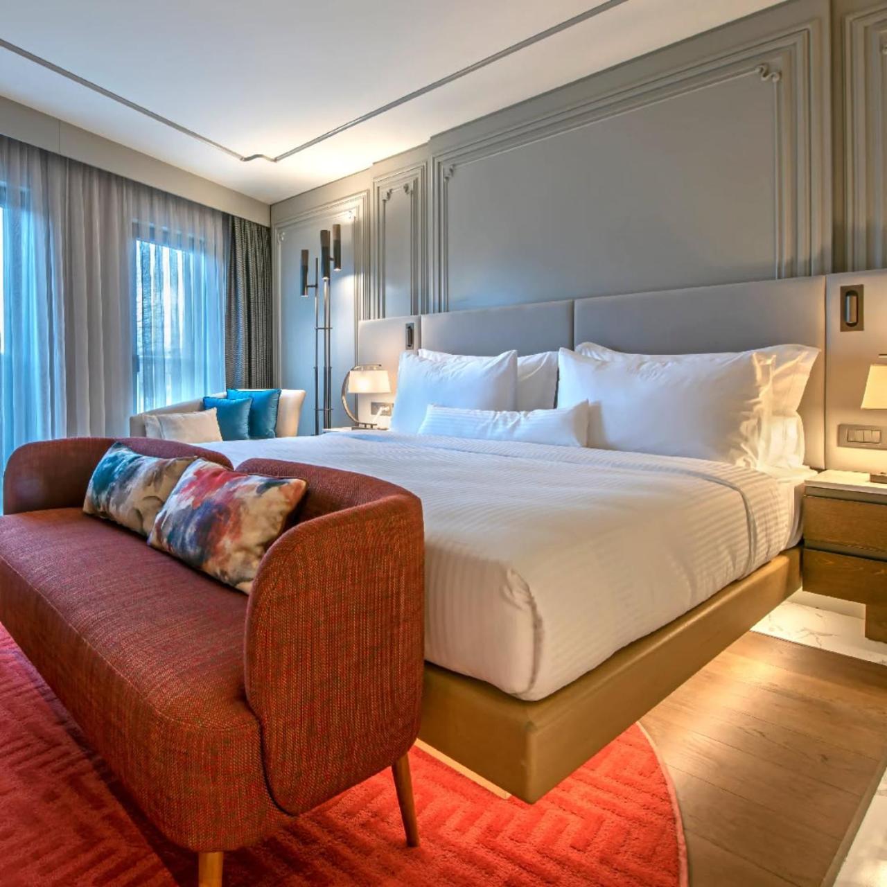 Pacific Delhi Hotel 4*