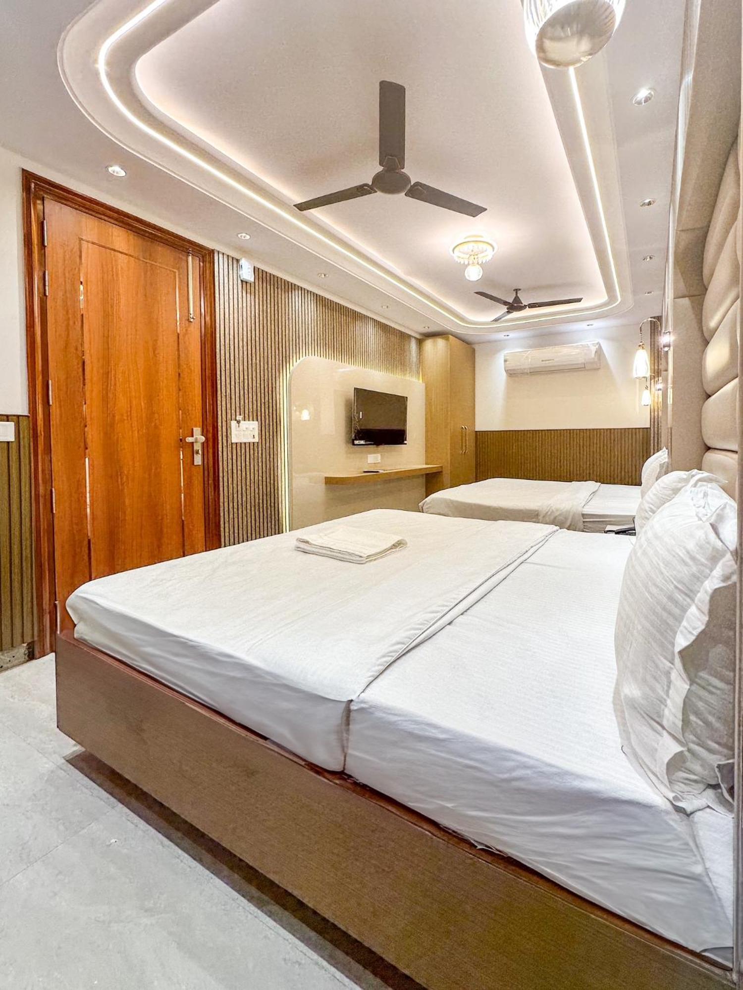 Delhi Delight Premium Bed & Breakfast