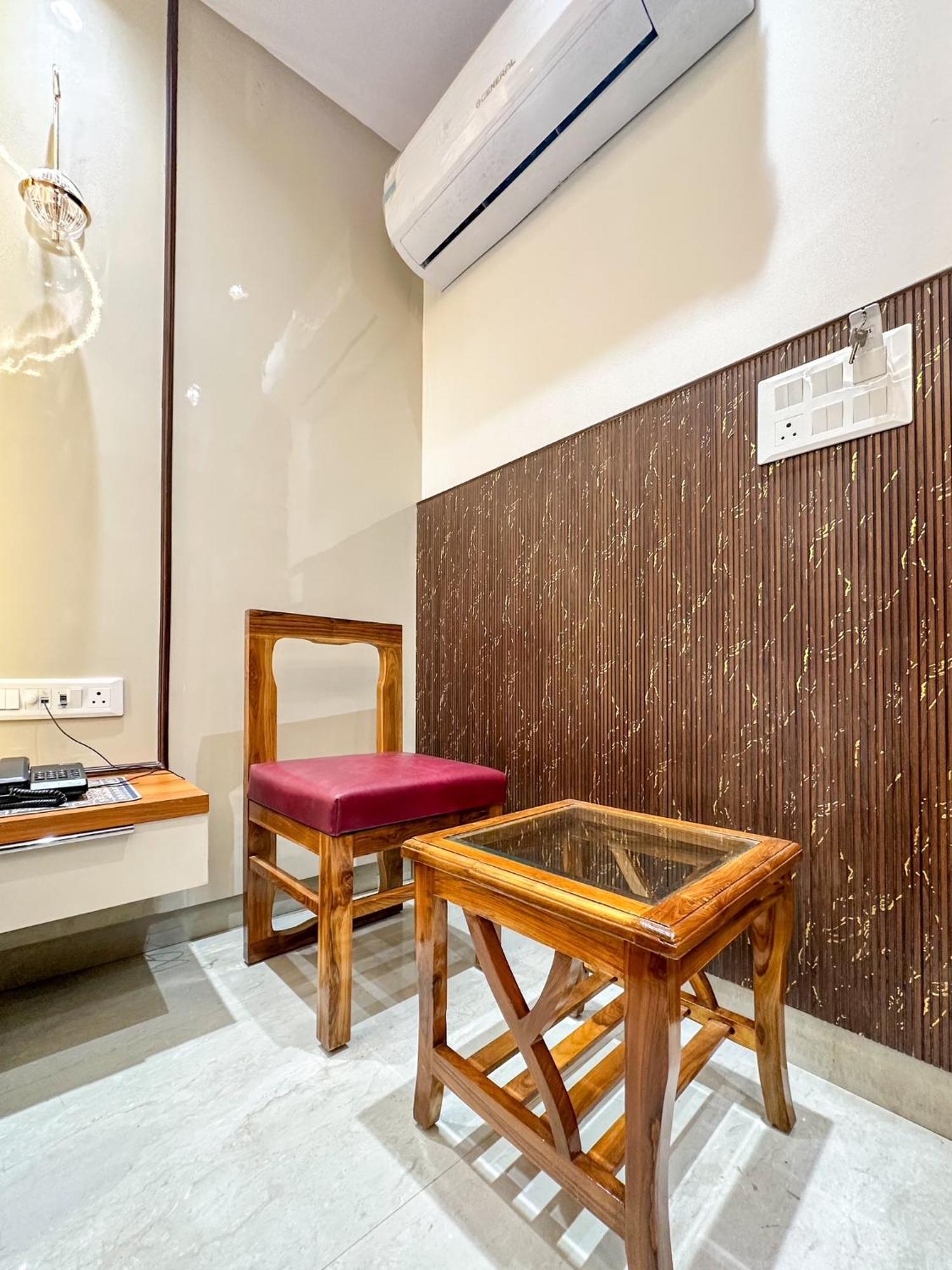 Delhi Delight Premium Bed & Breakfast 3*