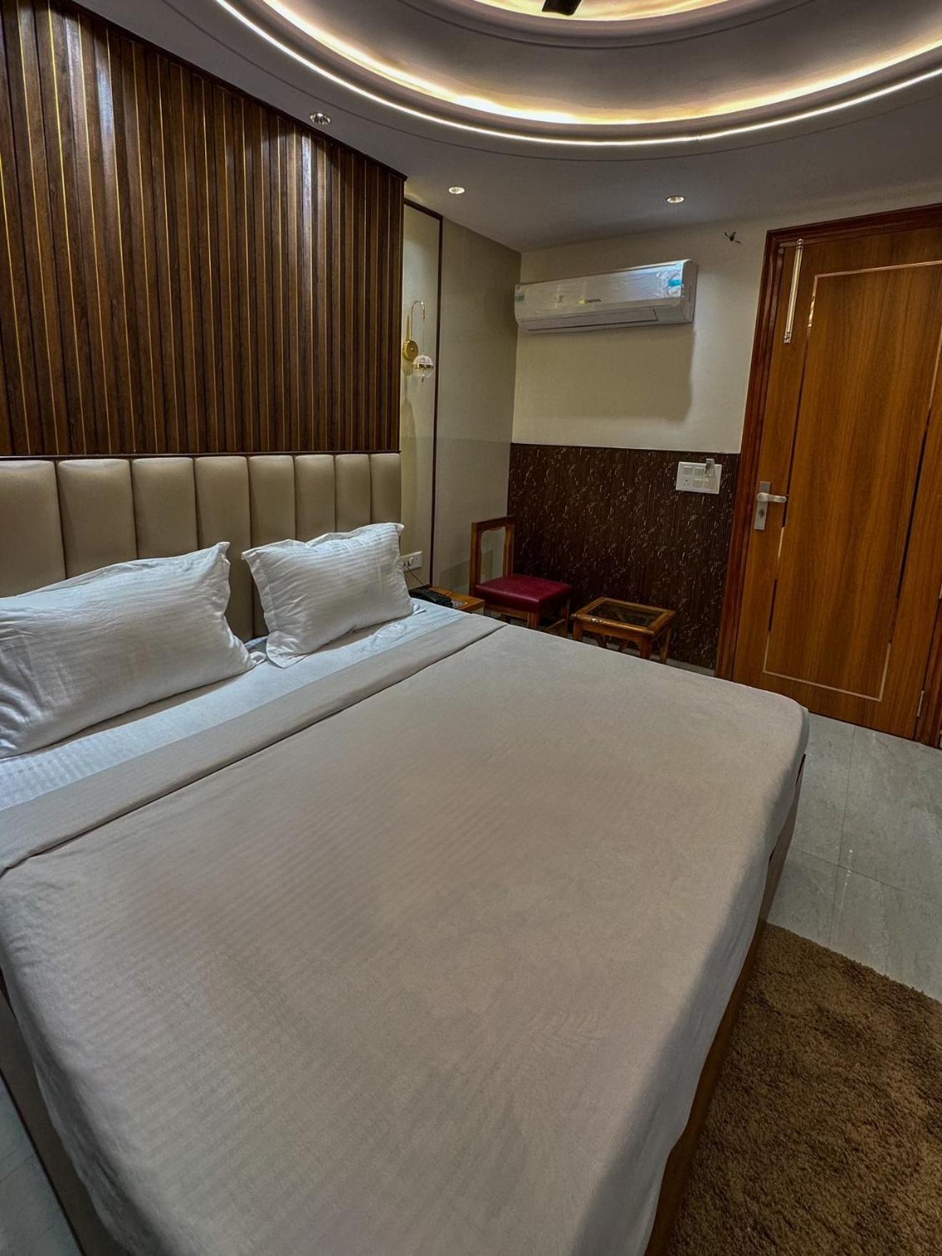 Delhi Delight Premium 3*
