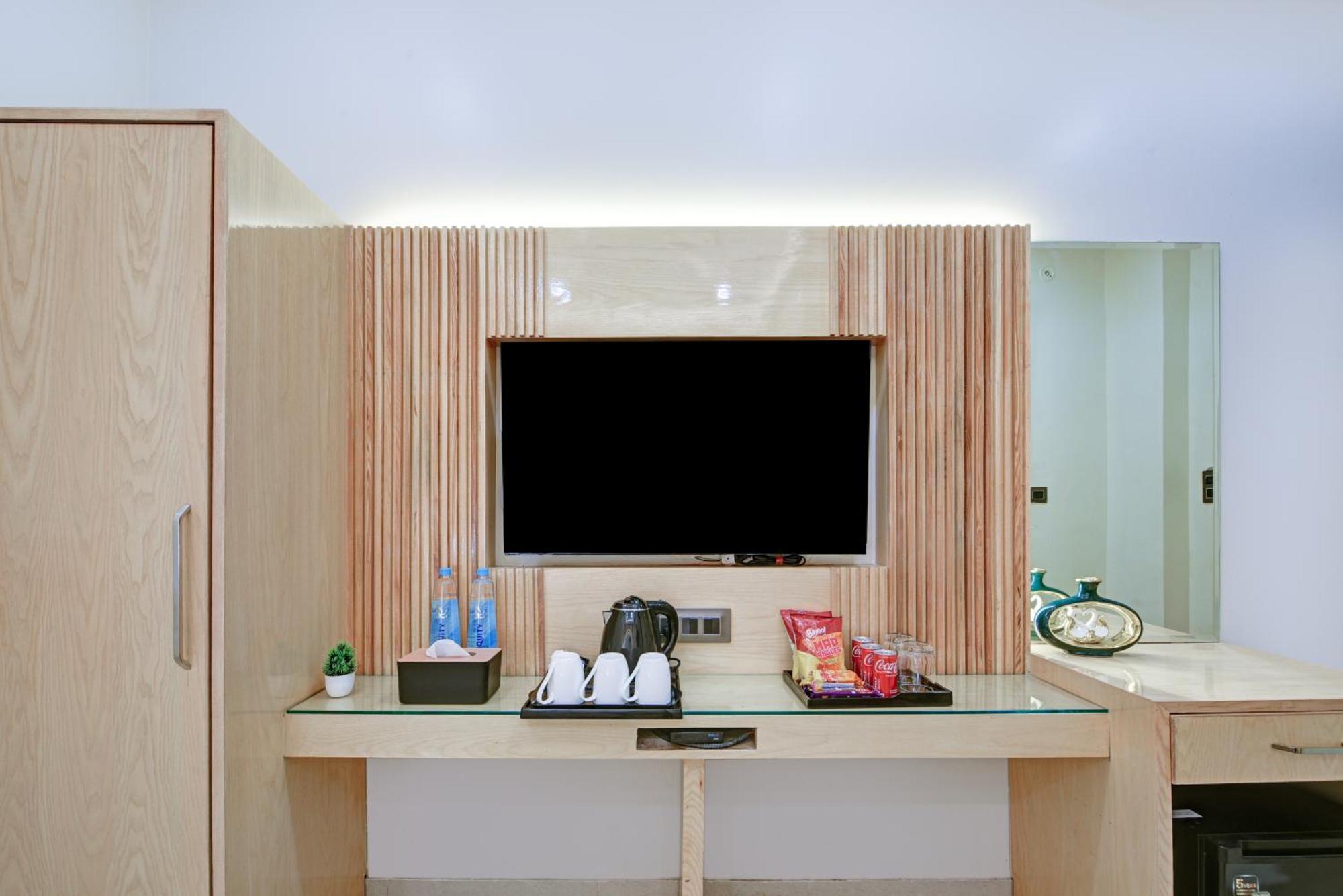 New Frontier - 2 Mins From Old Railway Station & Chandni Chowk Delhi (National Capital Territory of India)