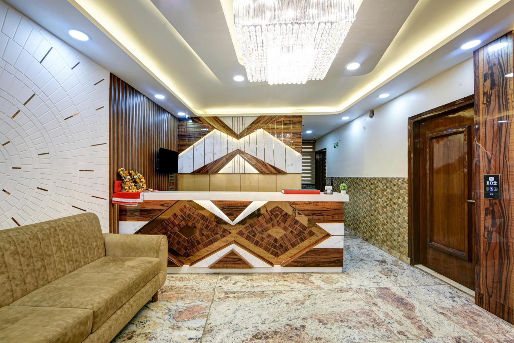 New Frontier - 2 Mins From Old Railway Station & Chandni Chowk Hotel 3*