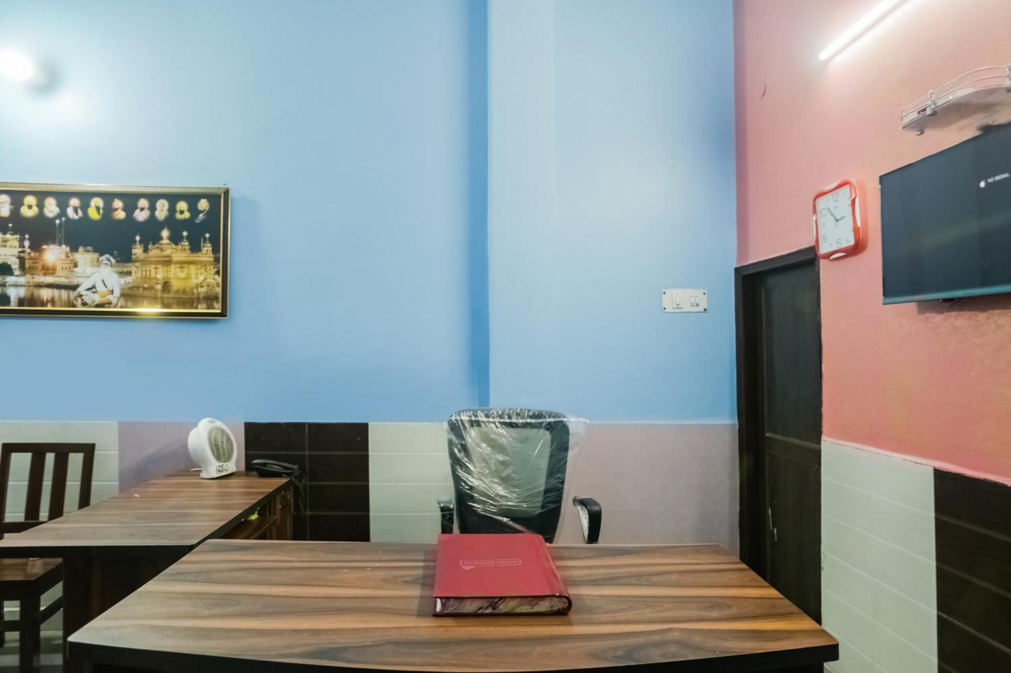 Hotel O Lotus New Delhi