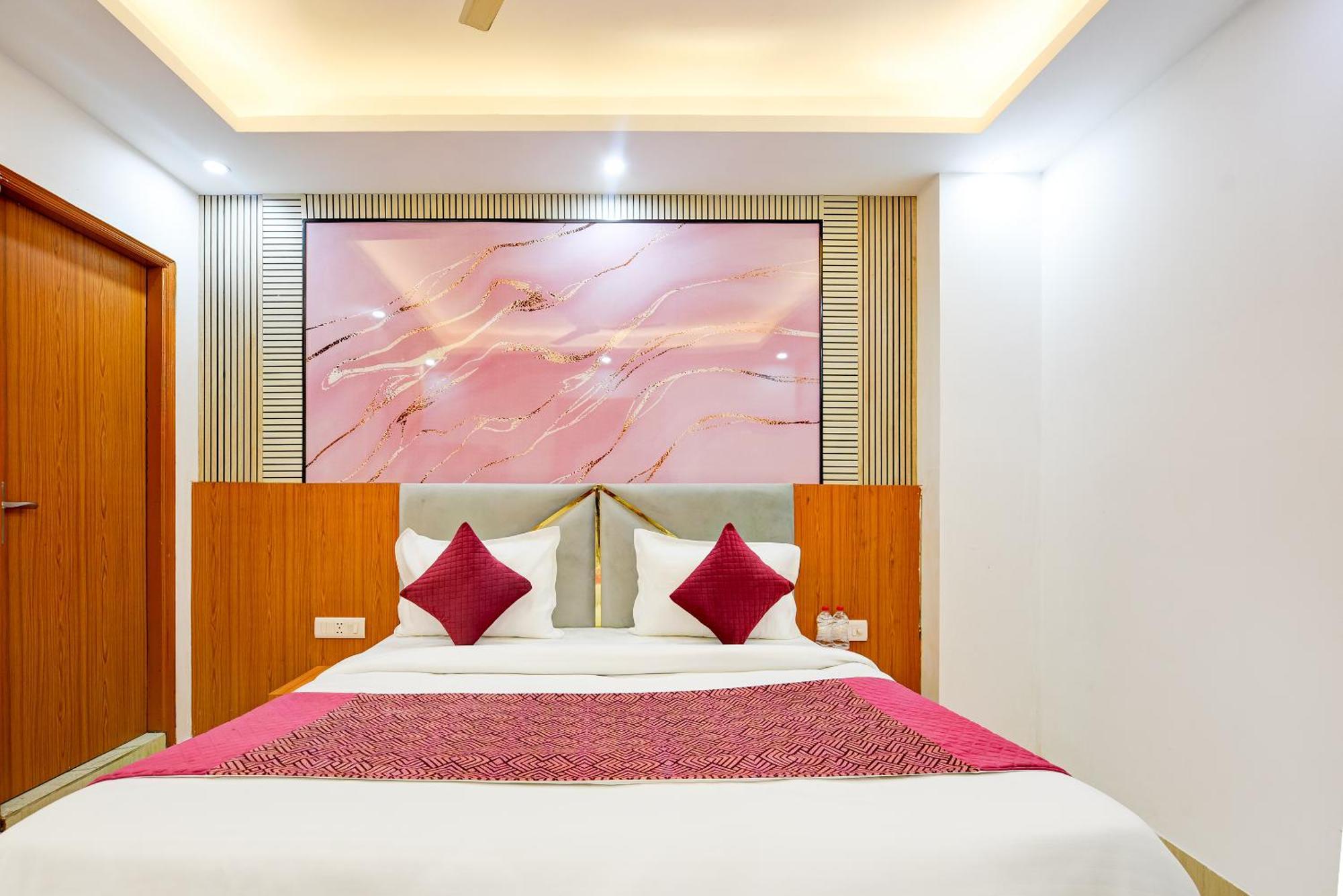 Hotel Galaxy Near Delhi Airport New Delhi