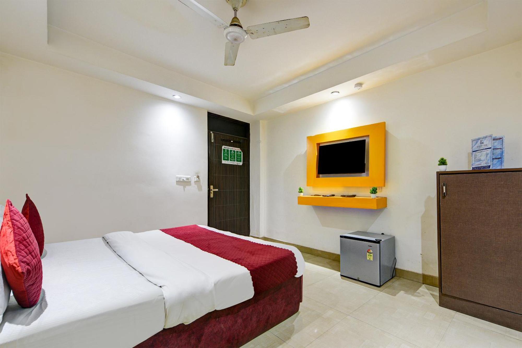 Happy Delhi Airport Hotel 4*