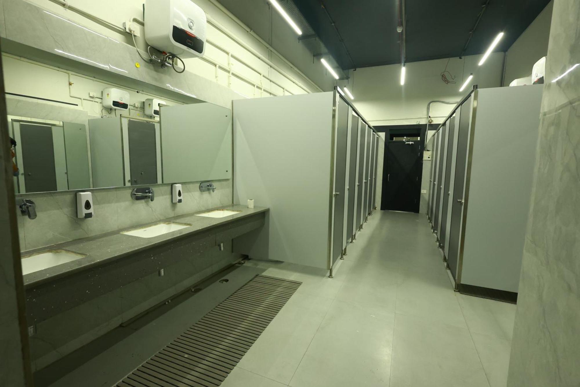The Metrostay At Railway Station Hostel