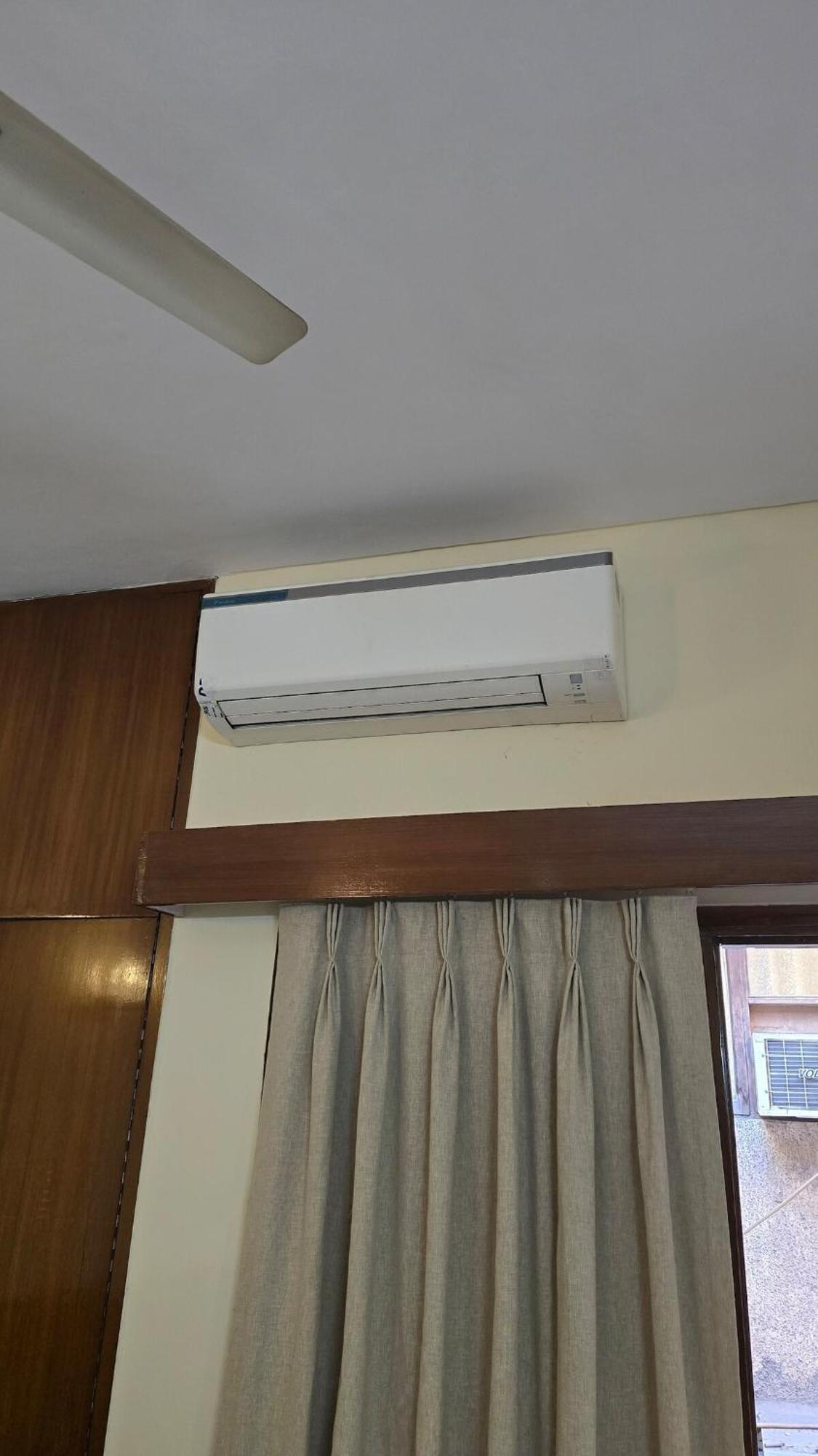 Urban Haven Private Floor Cr Park Gk2 Apartment